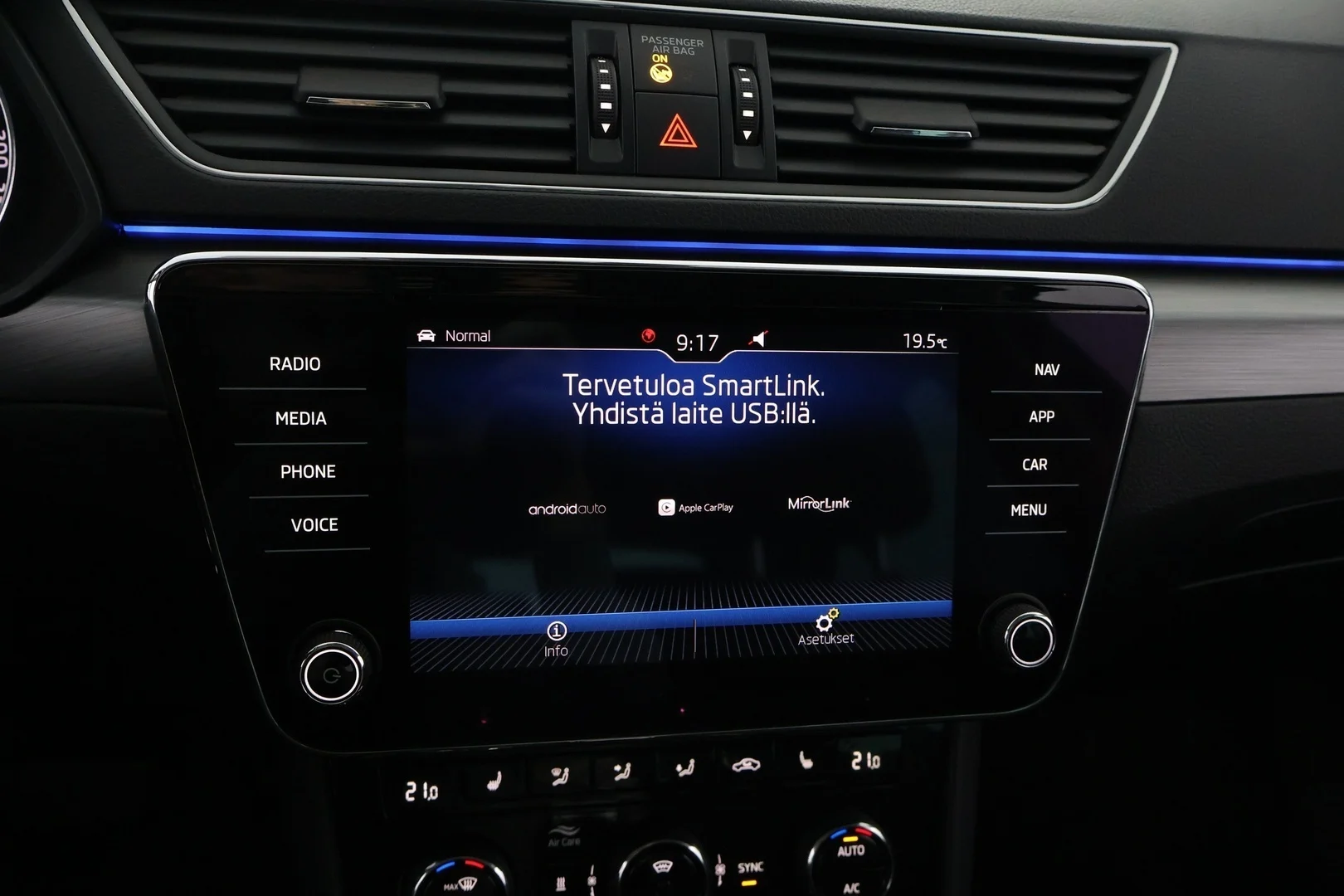 Car Image - 5WDY7csIN0l5btv77q1rXF