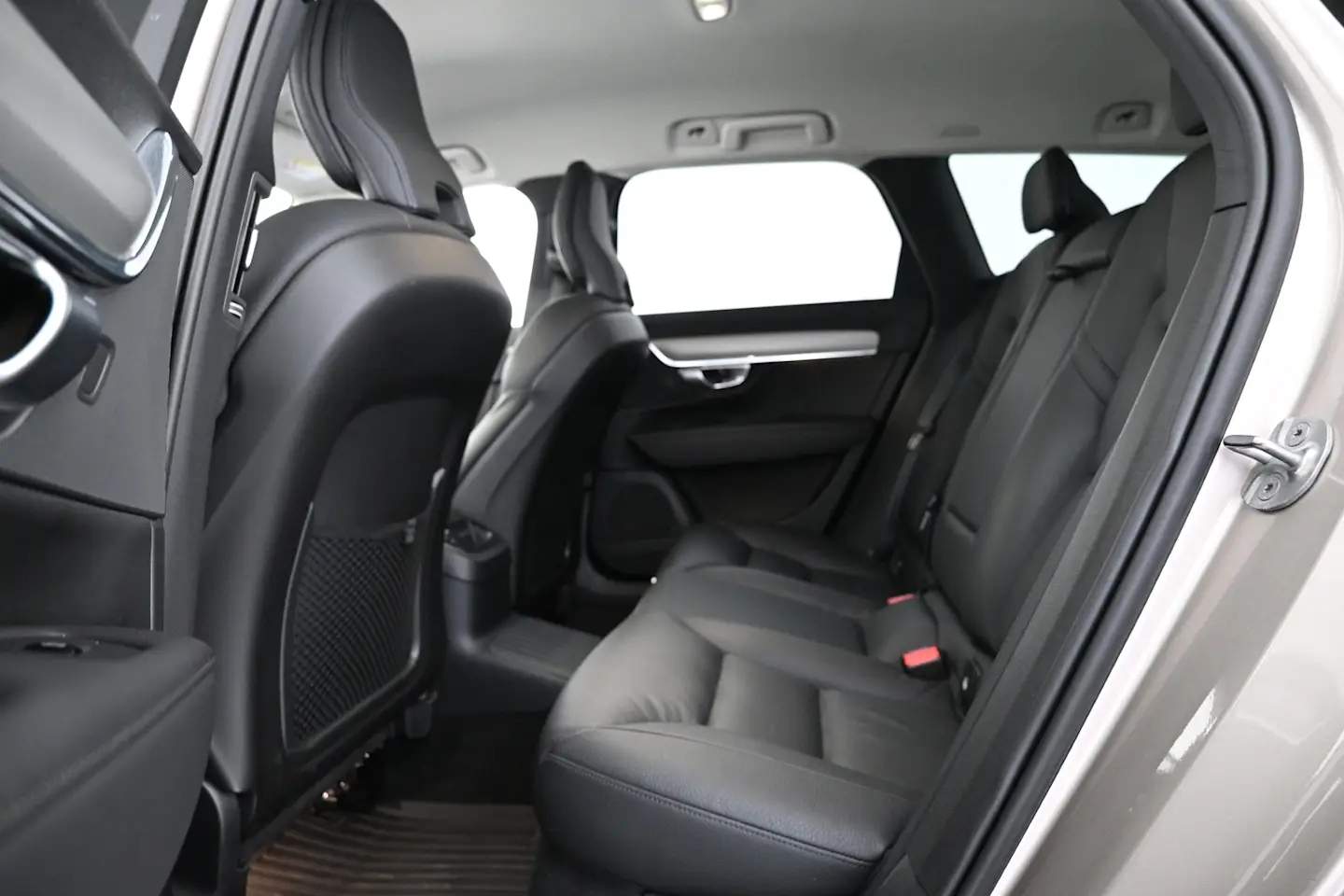 Car Image - 7naXsWQKsNkuDRiMzupdGl