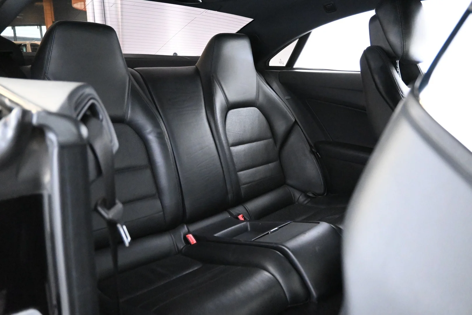Car Image - 6grdrfJCHJnnmjxyrIzPSa