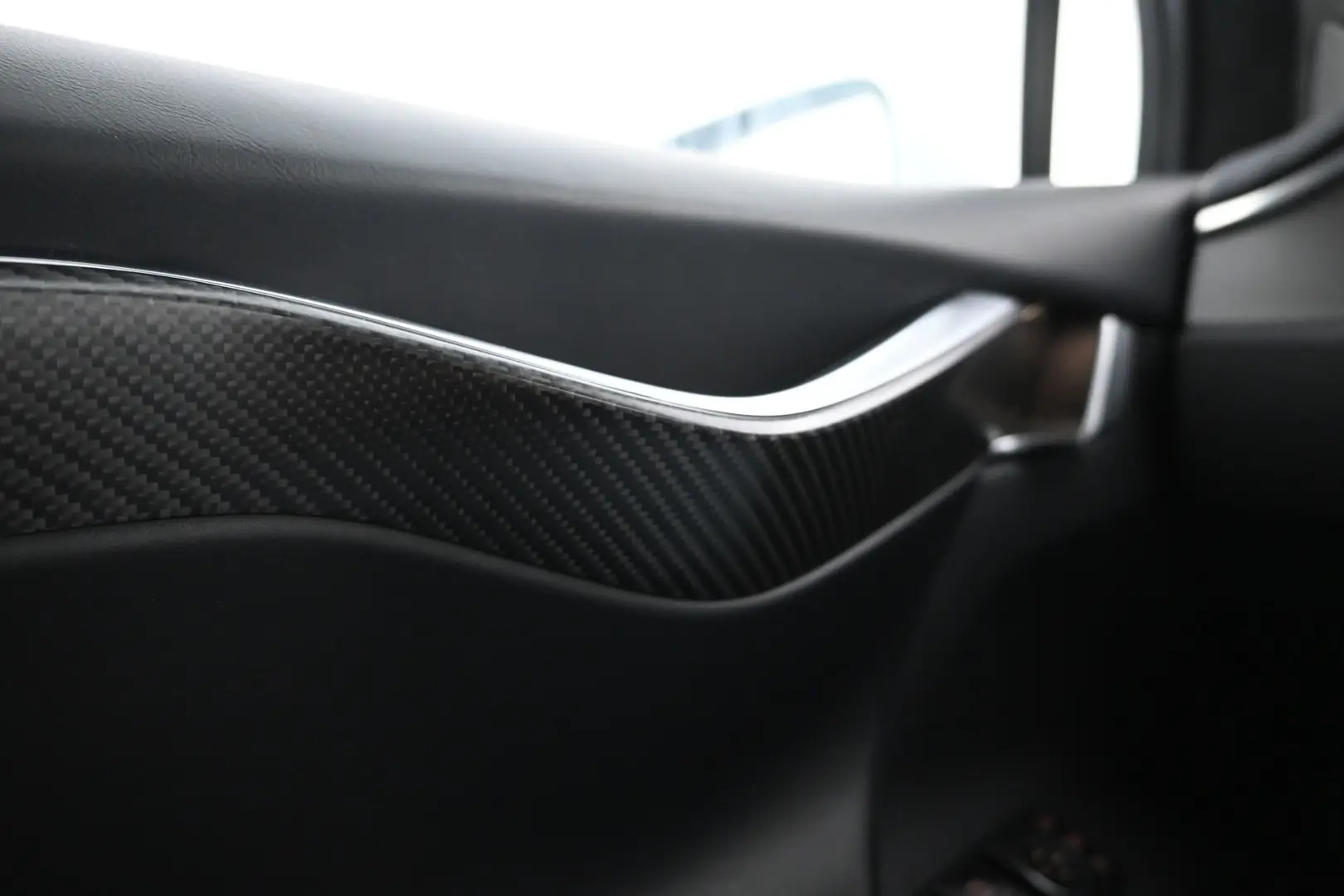 Car Image - a1eELPANMtF67ePeTJyUh