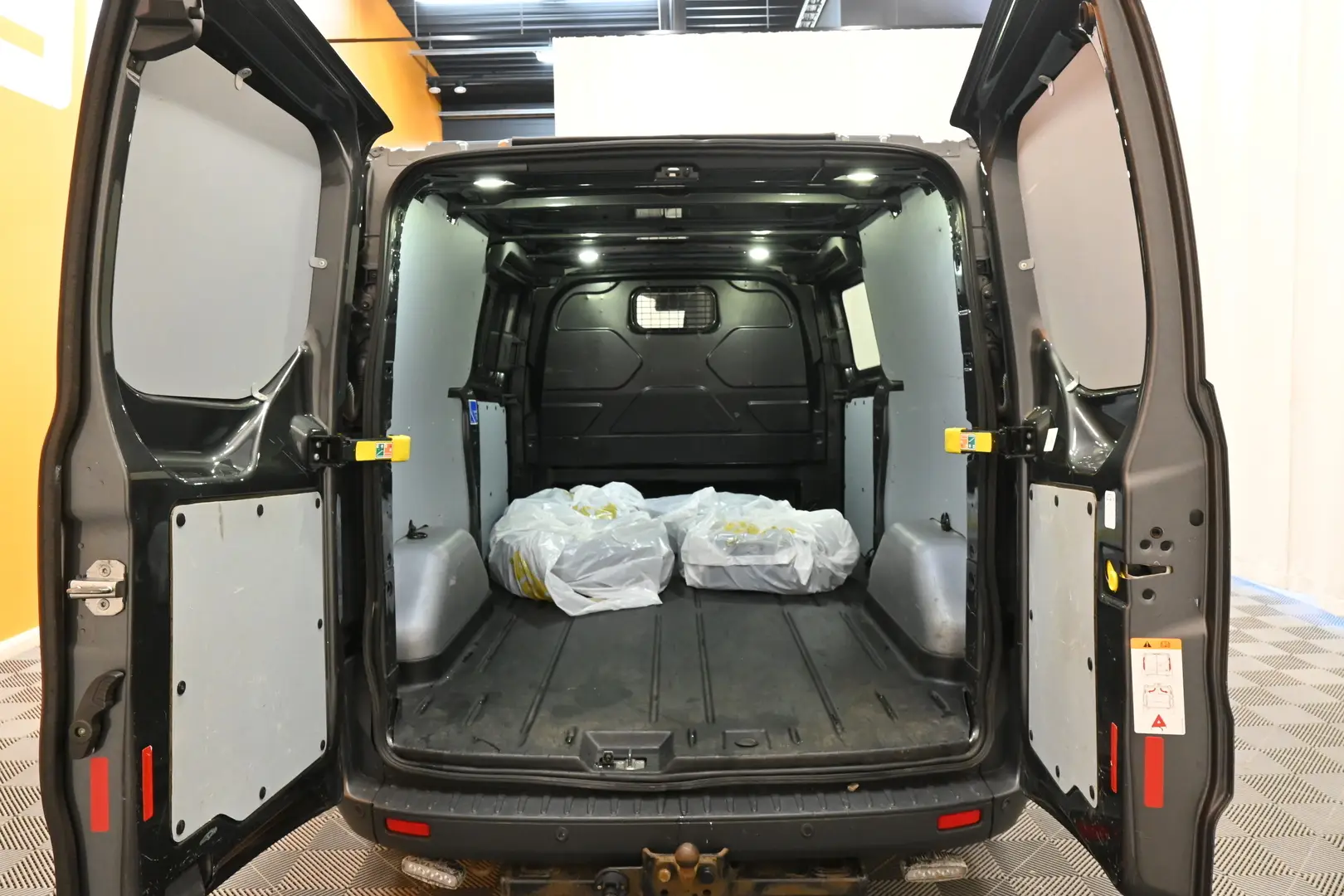 Car Image - 3qCfhIOGvQ7PjgnrRtT457