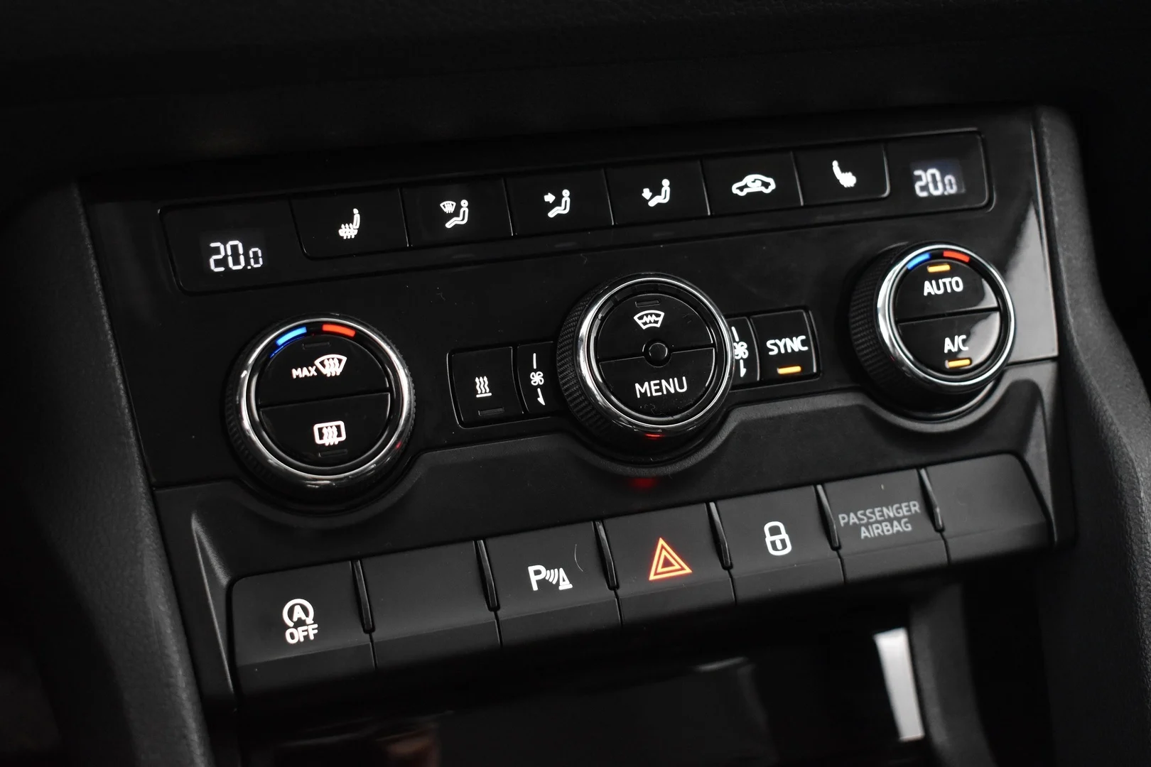 Car Image - 1LNWExdKiV3LTYqpGiTpAT