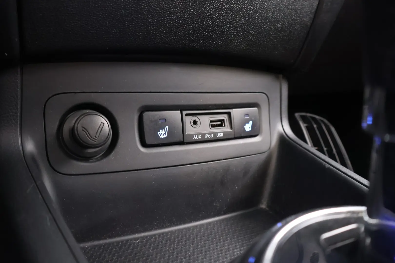 Car Image - TbObEnlqyZ7PuNFly5sY3