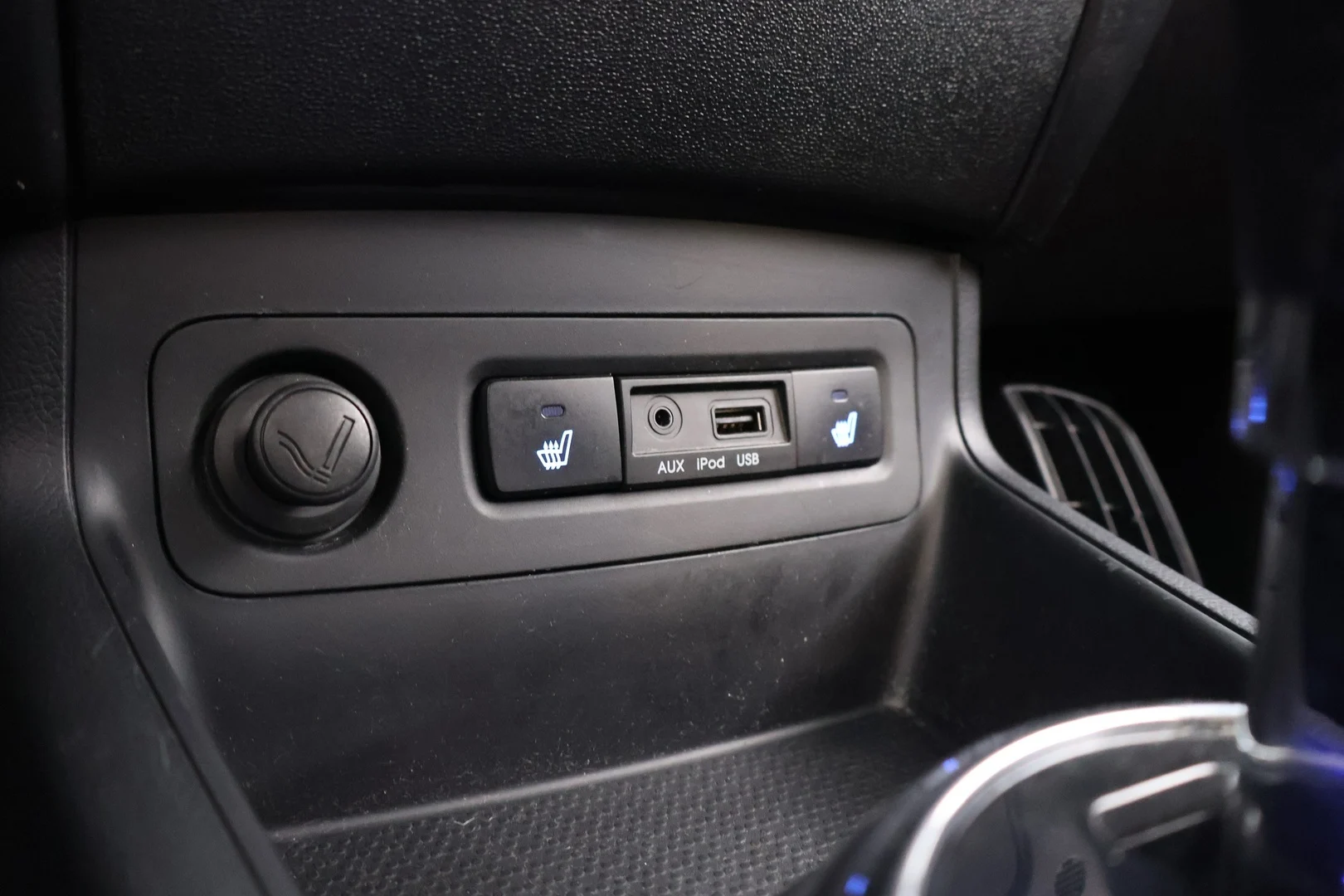 Car Image - TbObEnlqyZ7PuNFly5sY3
