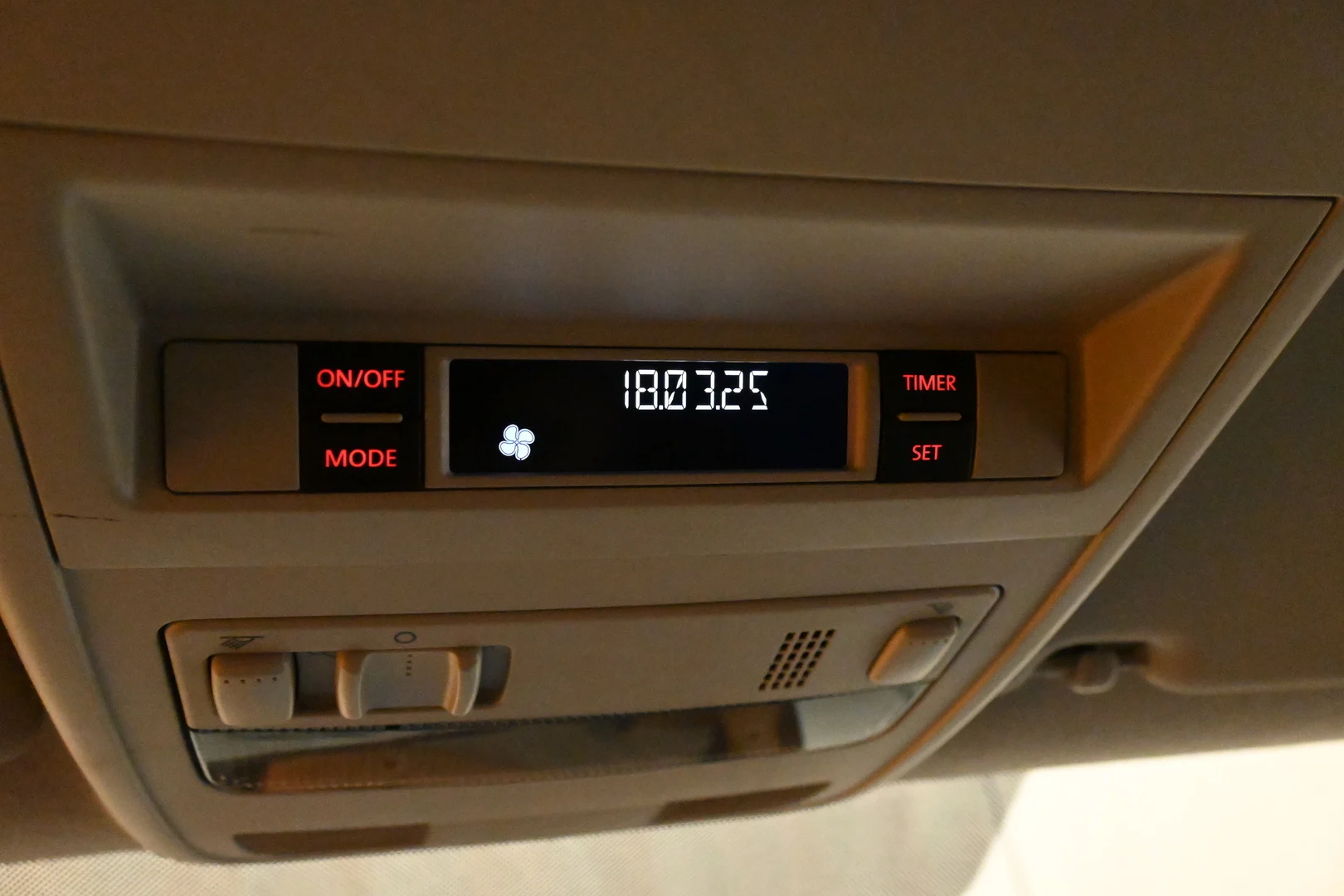 Car Image - 5Zf8FEIt1zA1CbnQMBqY06