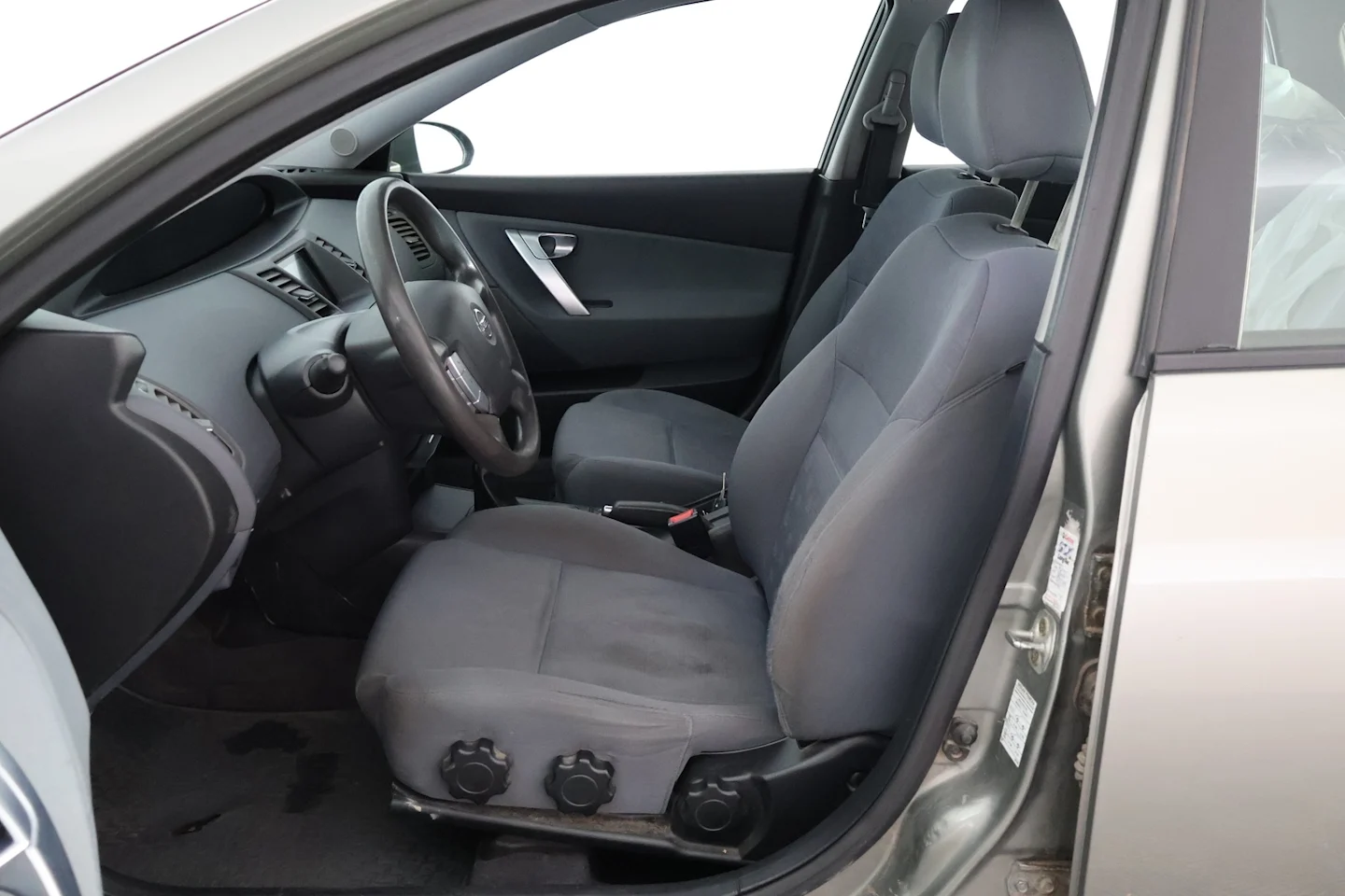 Car Image - mLi8uYu2TgxfeMJyHojNW