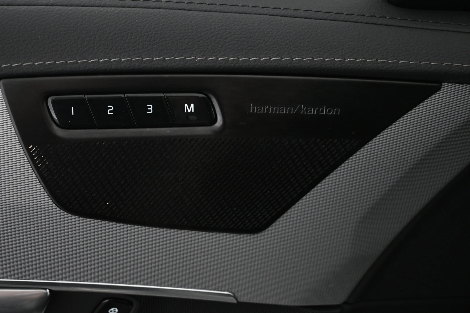 Car Image - 3f03cJNwytweVnyd1sbdPm