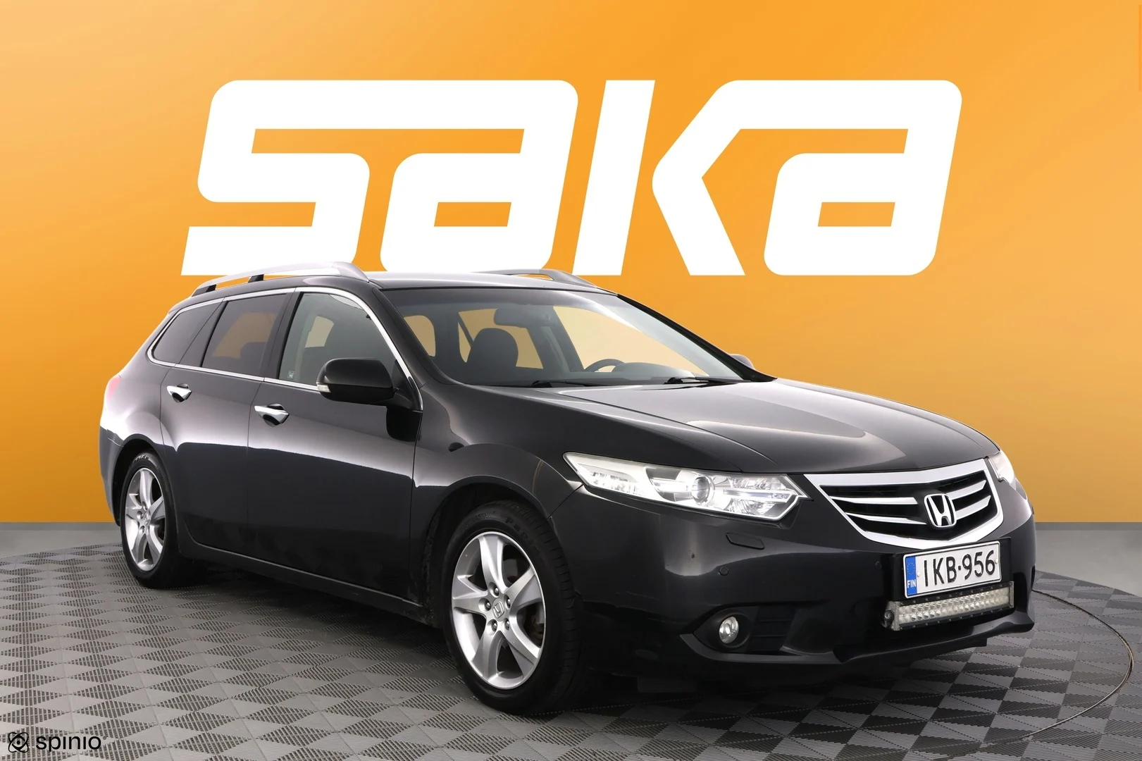 Car Image - 1eaCaY20Fm7yLA5C3eZwJQ