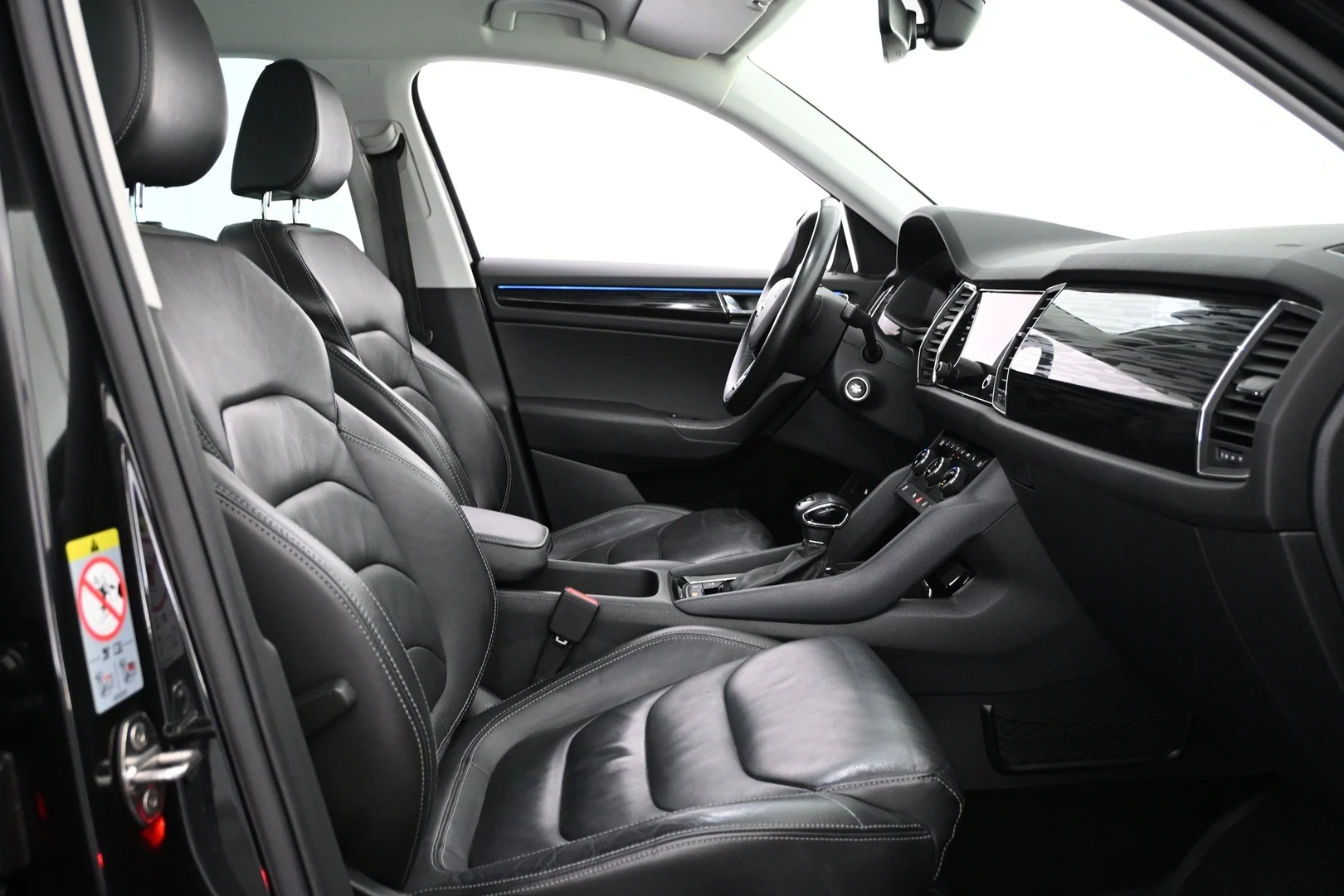 Car Image - X4K9VTFlATEatl3WGinxz
