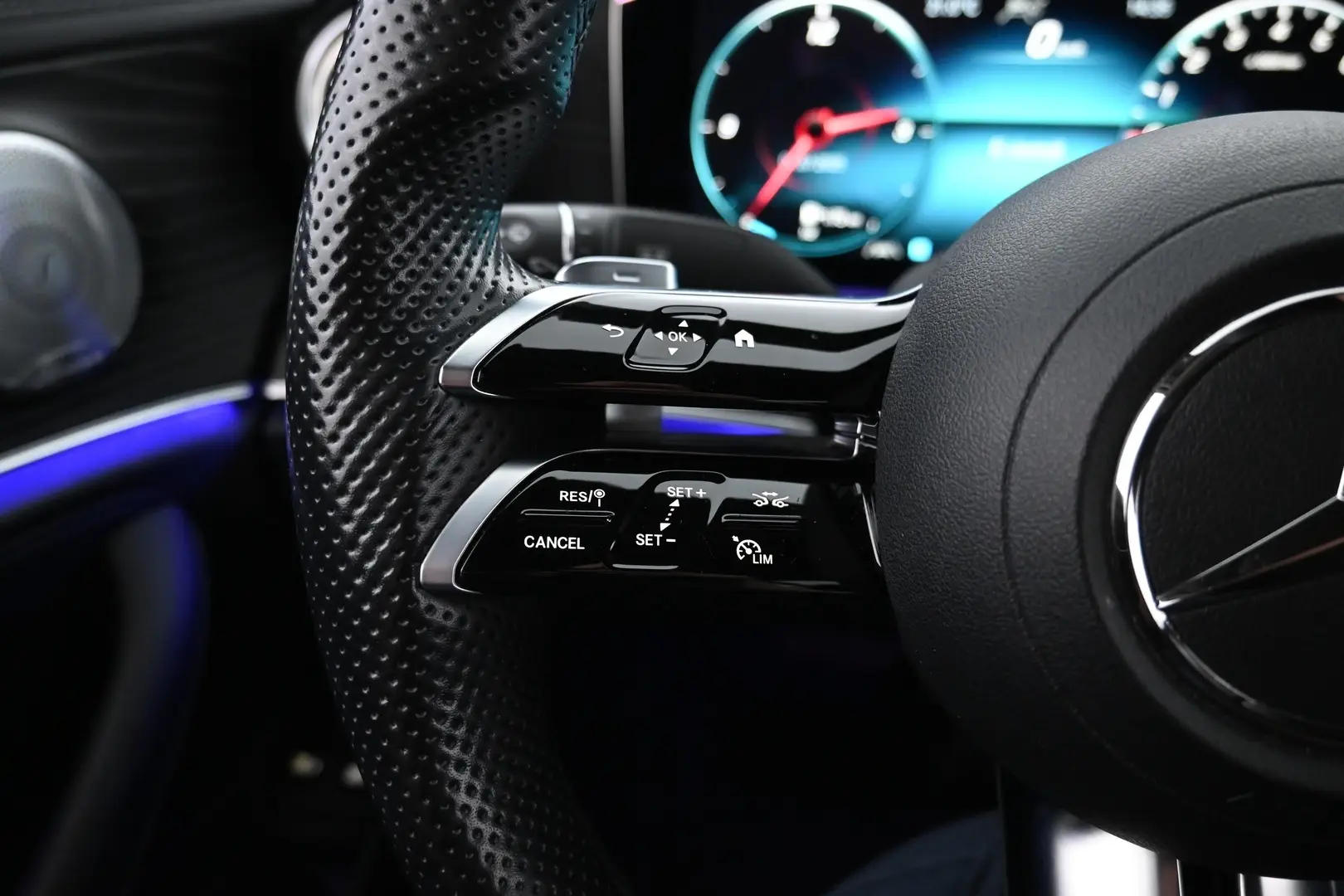 Car Image - eLJ0zJiDitG1csoRkrdW4
