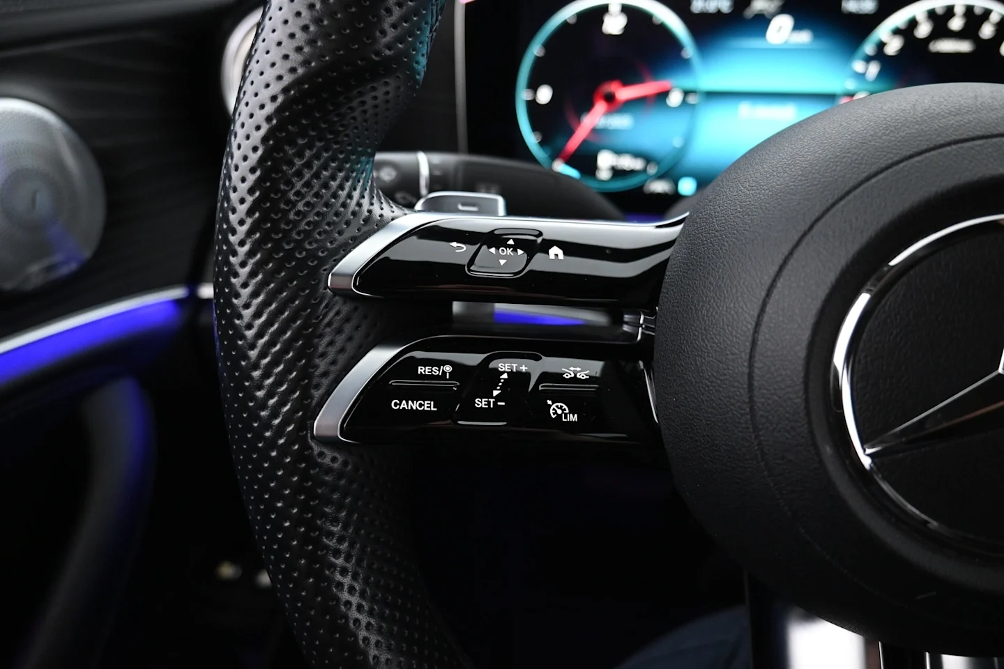 Car Image - eLJ0zJiDitG1csoRkrdW4