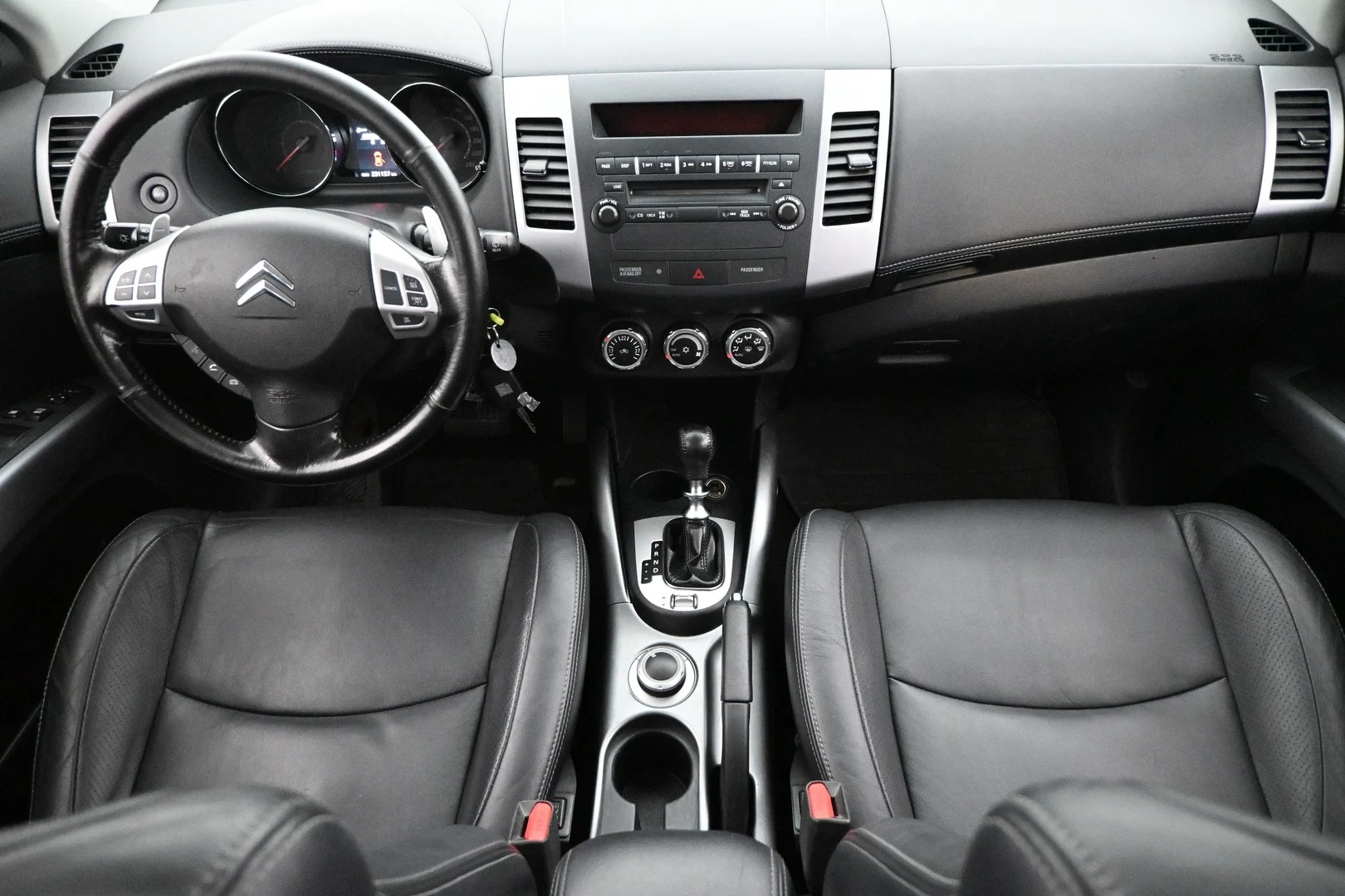 Car Image - 2zYcg4q386FJeocHYpbBi9