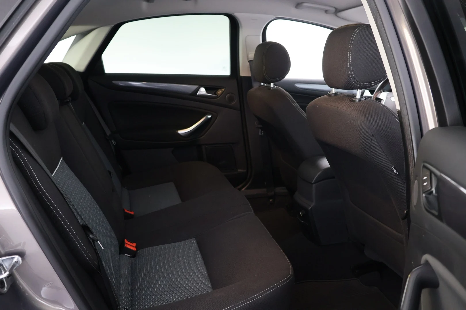 Car Image - 2Ssjbi8uAA5AbgYz5aLL9P
