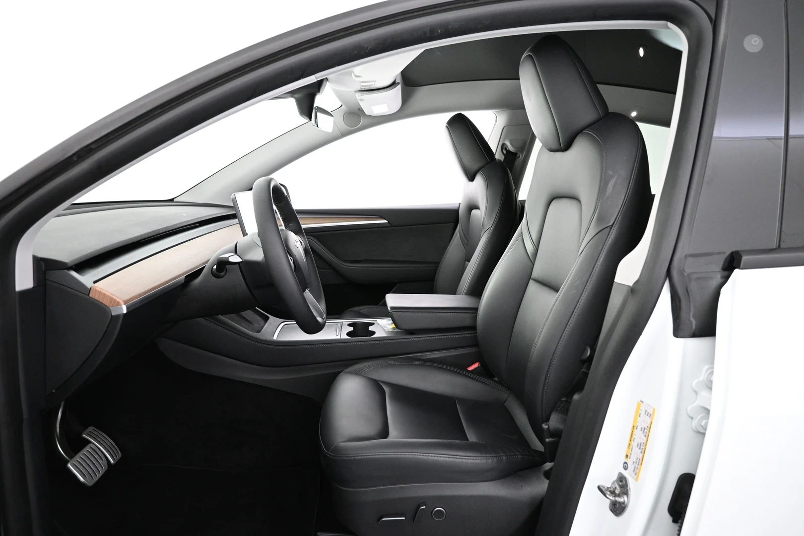 Car Image - 2XBR3x3J1TboeyTzn6GsaS