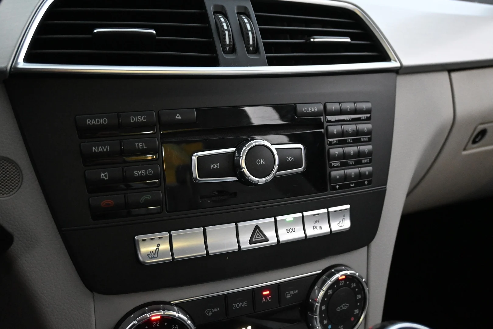Car Image - 4EdO02rKMlEZGM7EJhuxER