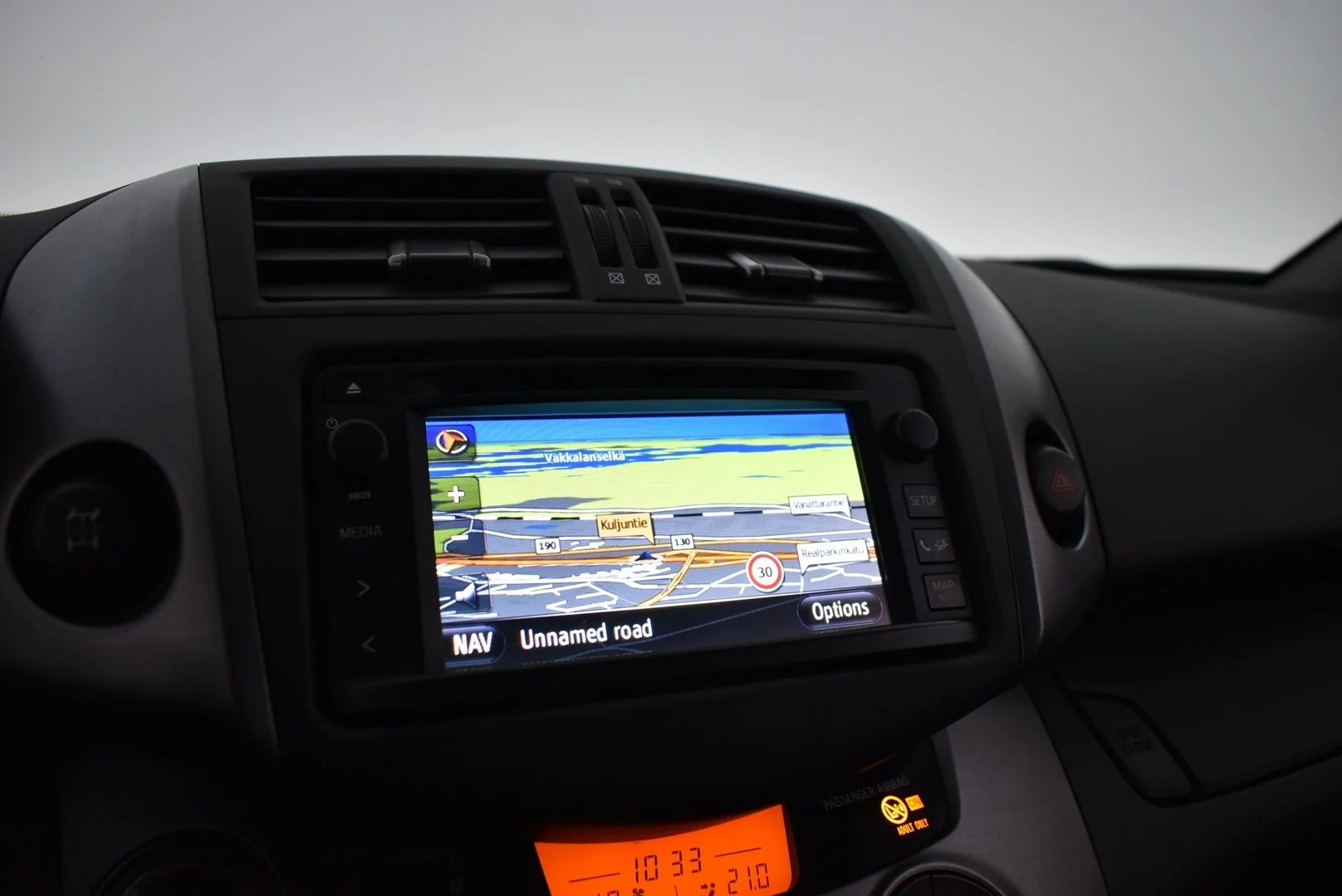 Car Image - 4hBML29hR106LYlFTdRhcU