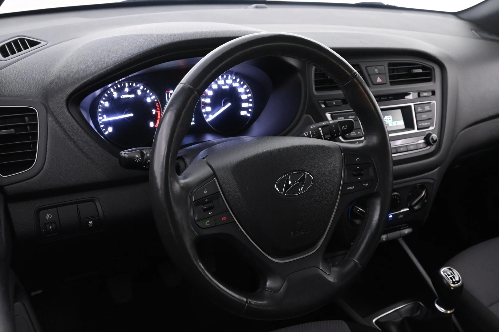 Car Image - 1vEIA2XXy0PIGDuIZjRMLQ