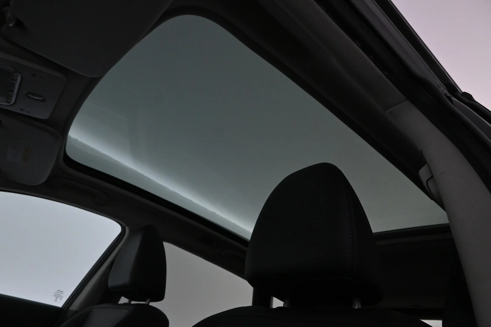 Car Image - 1CbFsow3fikmmT5c3Hu0a2