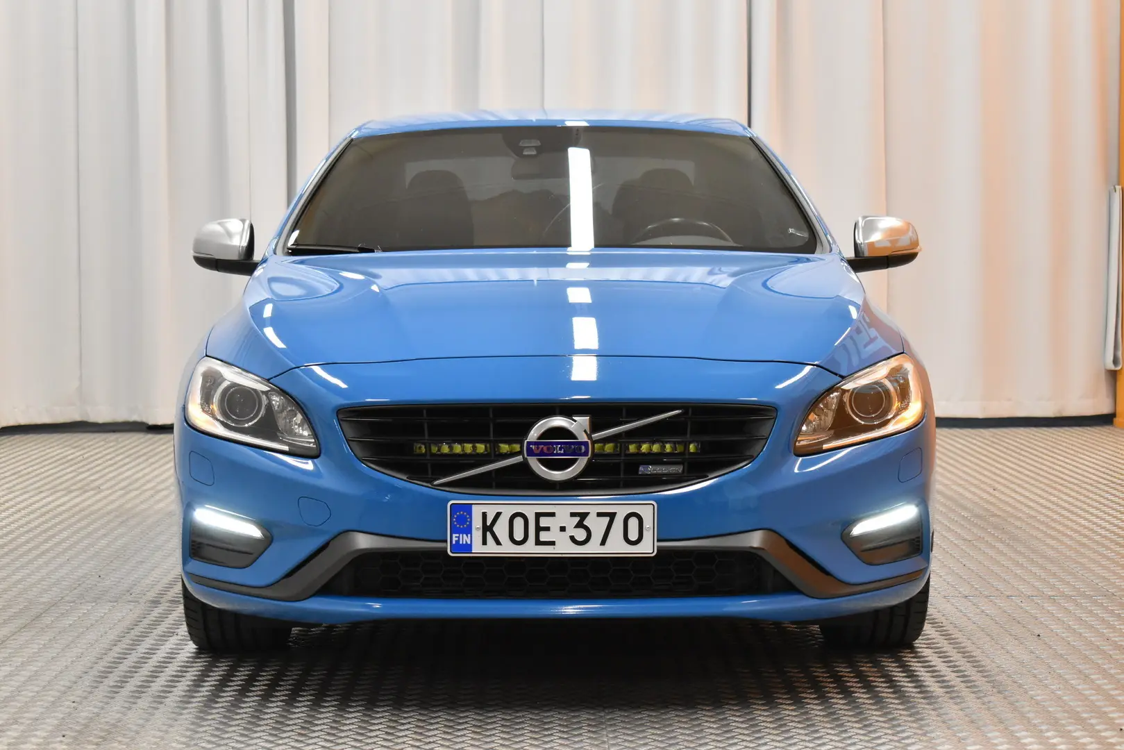 Car Image - 1FXBA6komp0abiQGJRGC3i