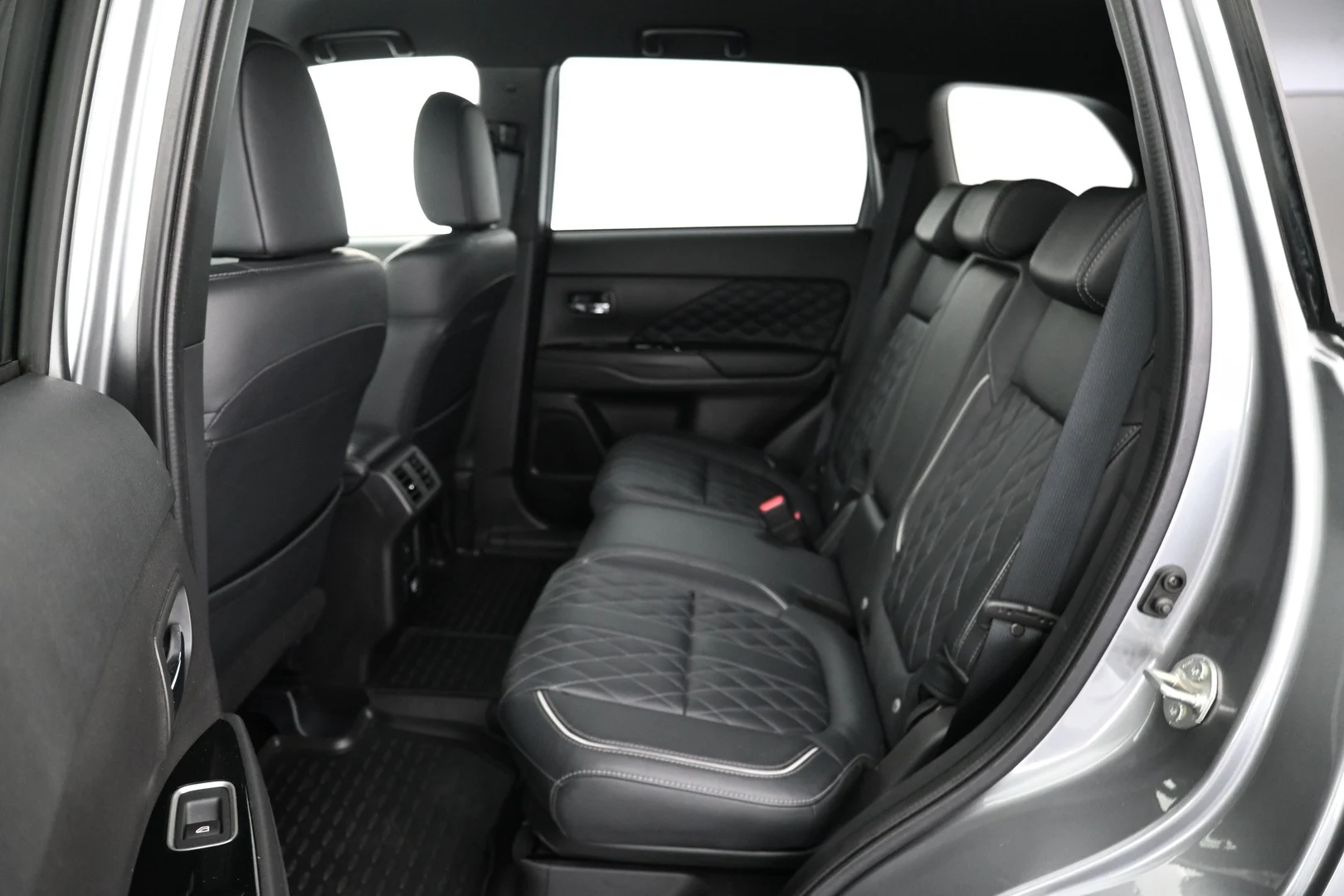 Car Image - 6o1PFmQ0DtW1bstNz14nnT