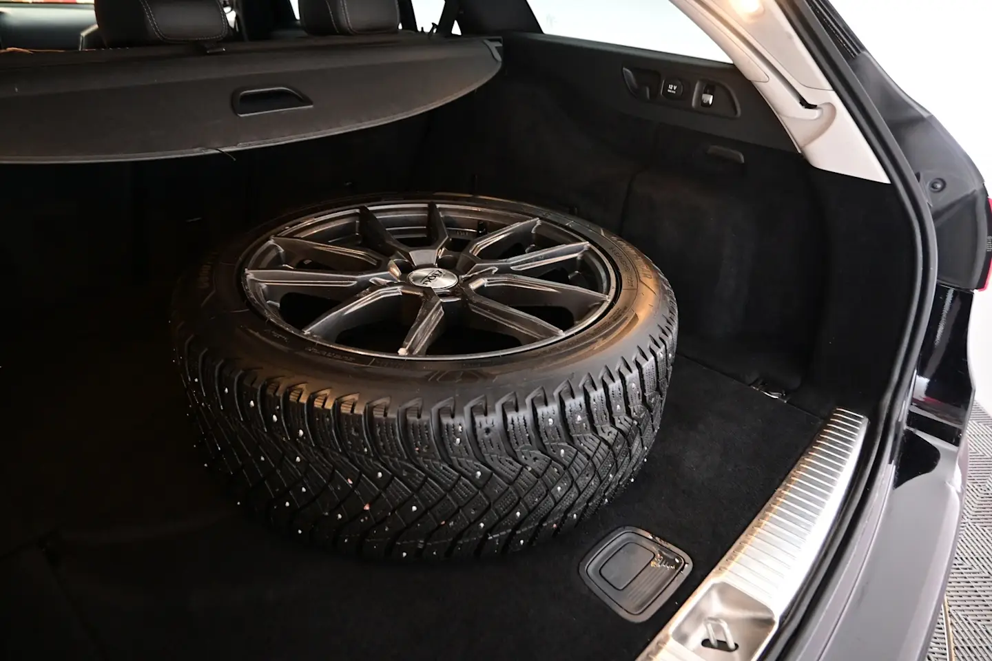 Car Image - 5i4SRH2w0zBK8NJgbttBe3
