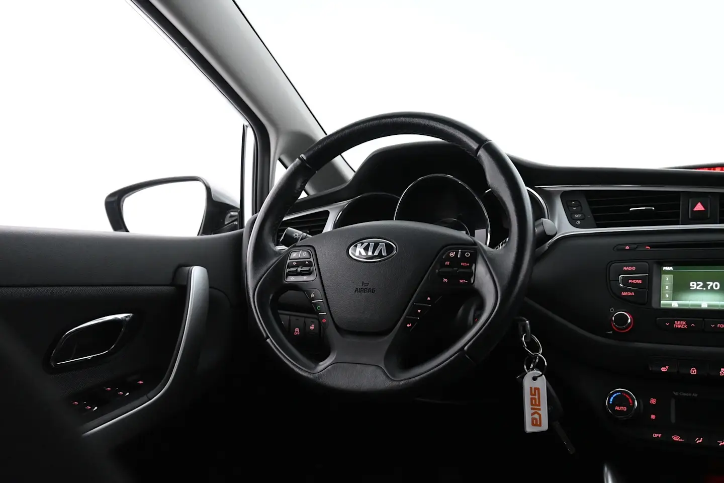 Car Image - N6EtLPUhw4DhRCRuXdISM