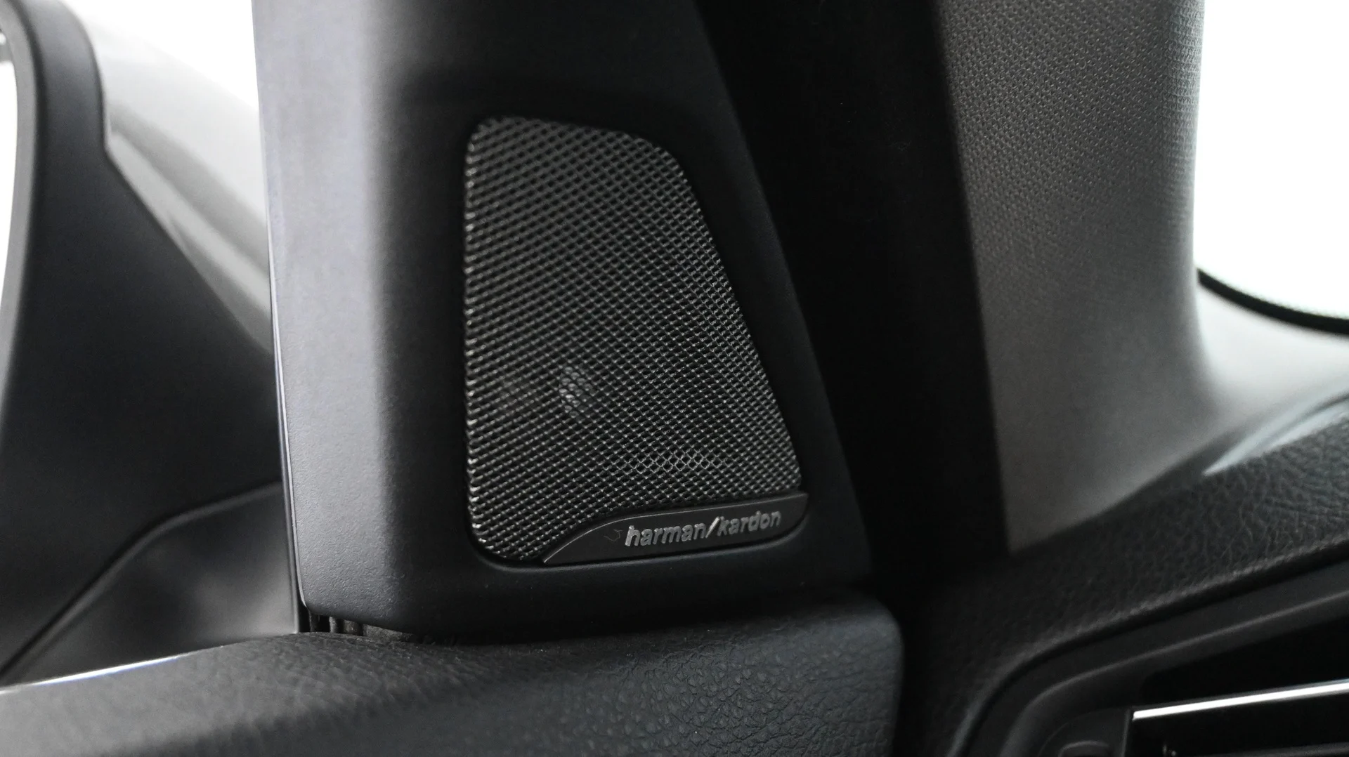 Car Image - 5zEQLFGHP2fangKbsVzl7f