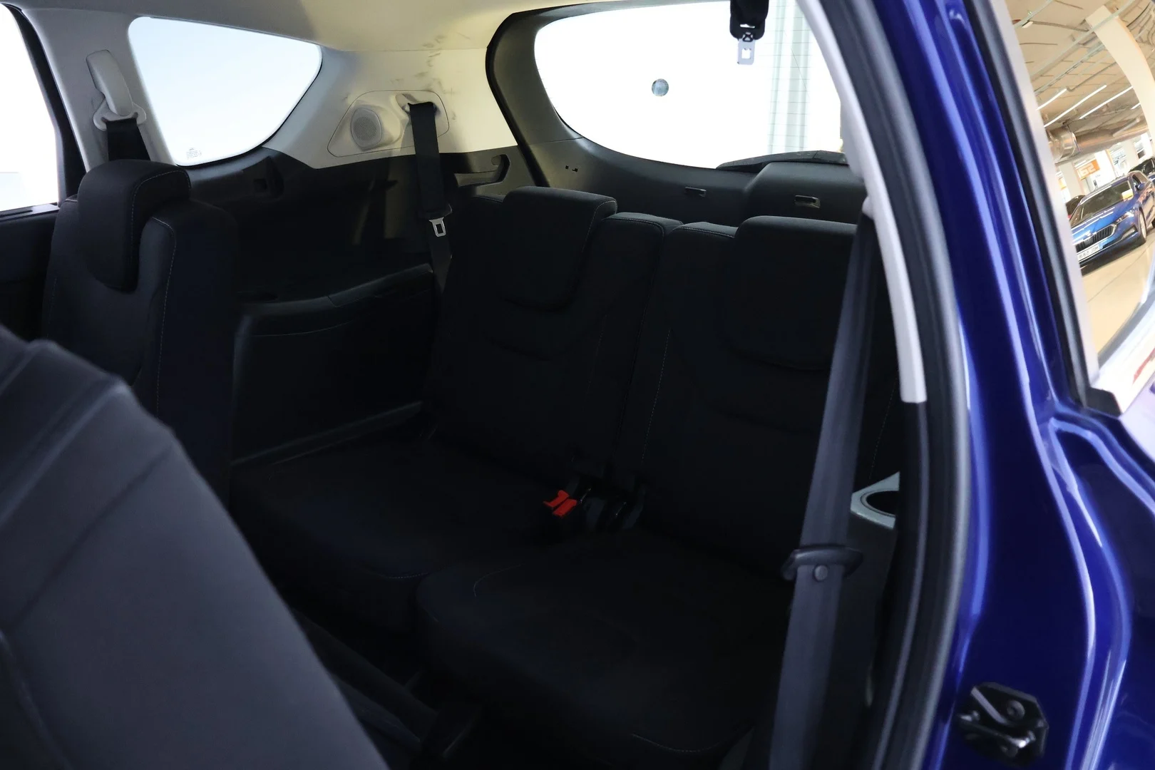 Car Image - 4sNHXo7pHK1OJcnVwJD1kN