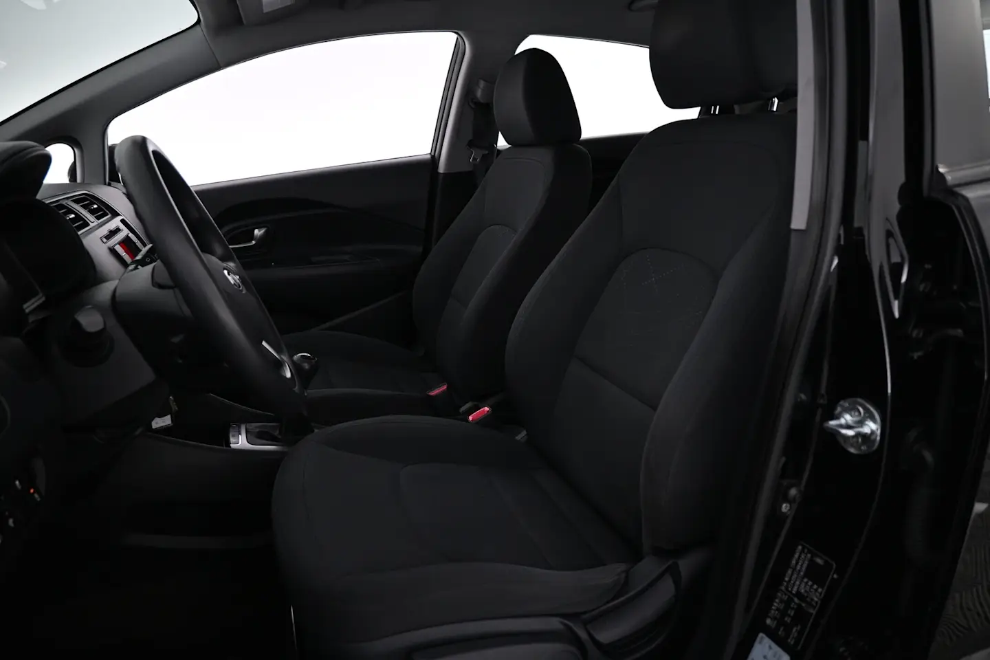 Car Image - 2mYIZjvMkQYp3XjM5w3gtI