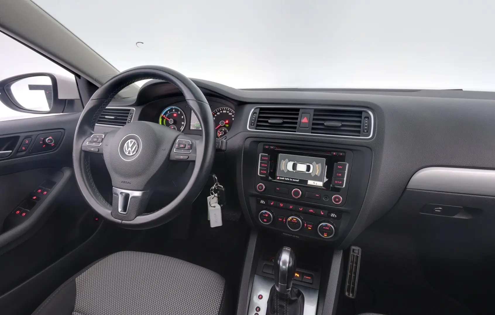Car Image - 1h8ntuC8Kk024swyHiymay