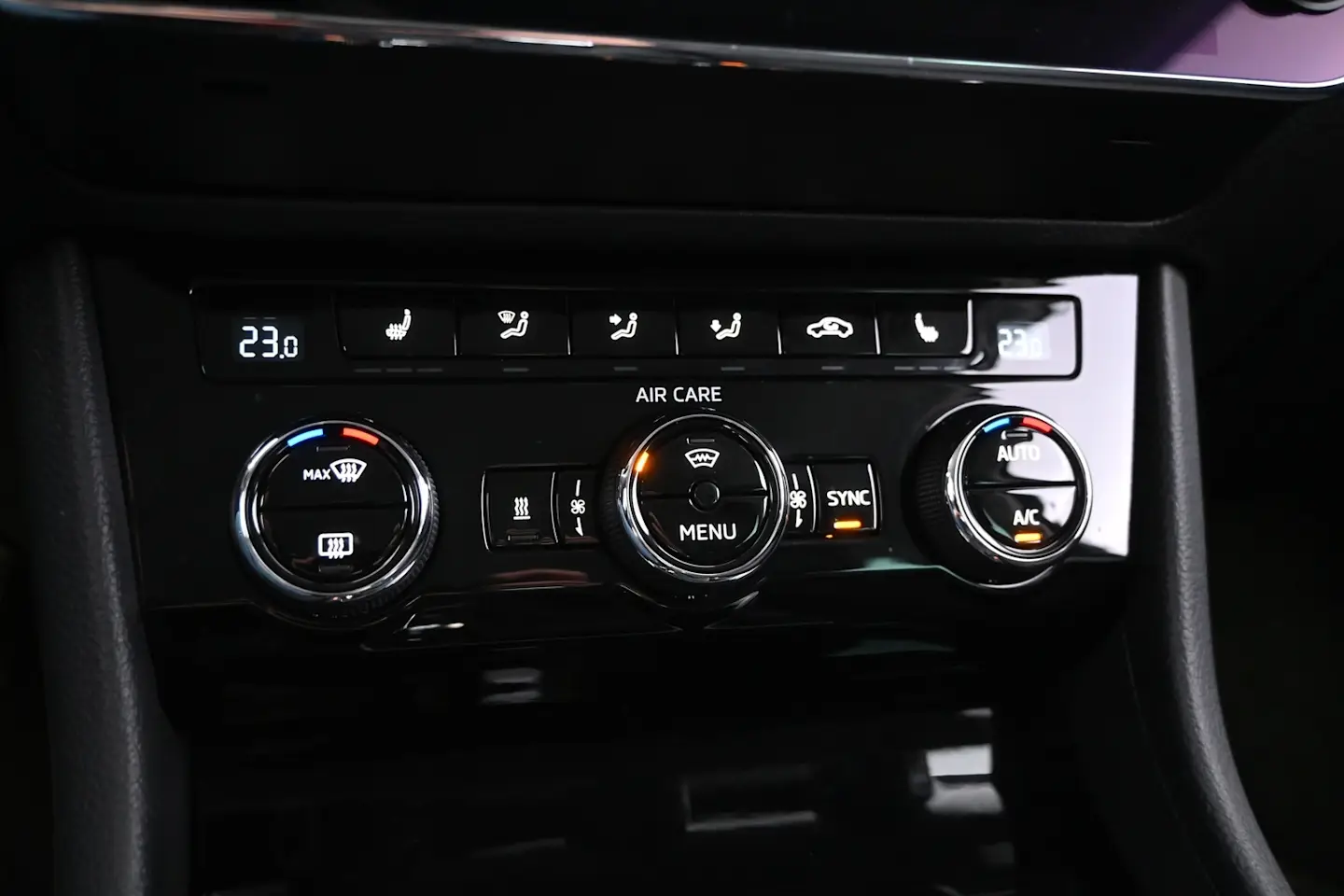 Car Image - 7Gl8gUIxWy4PEYteiOrI8B