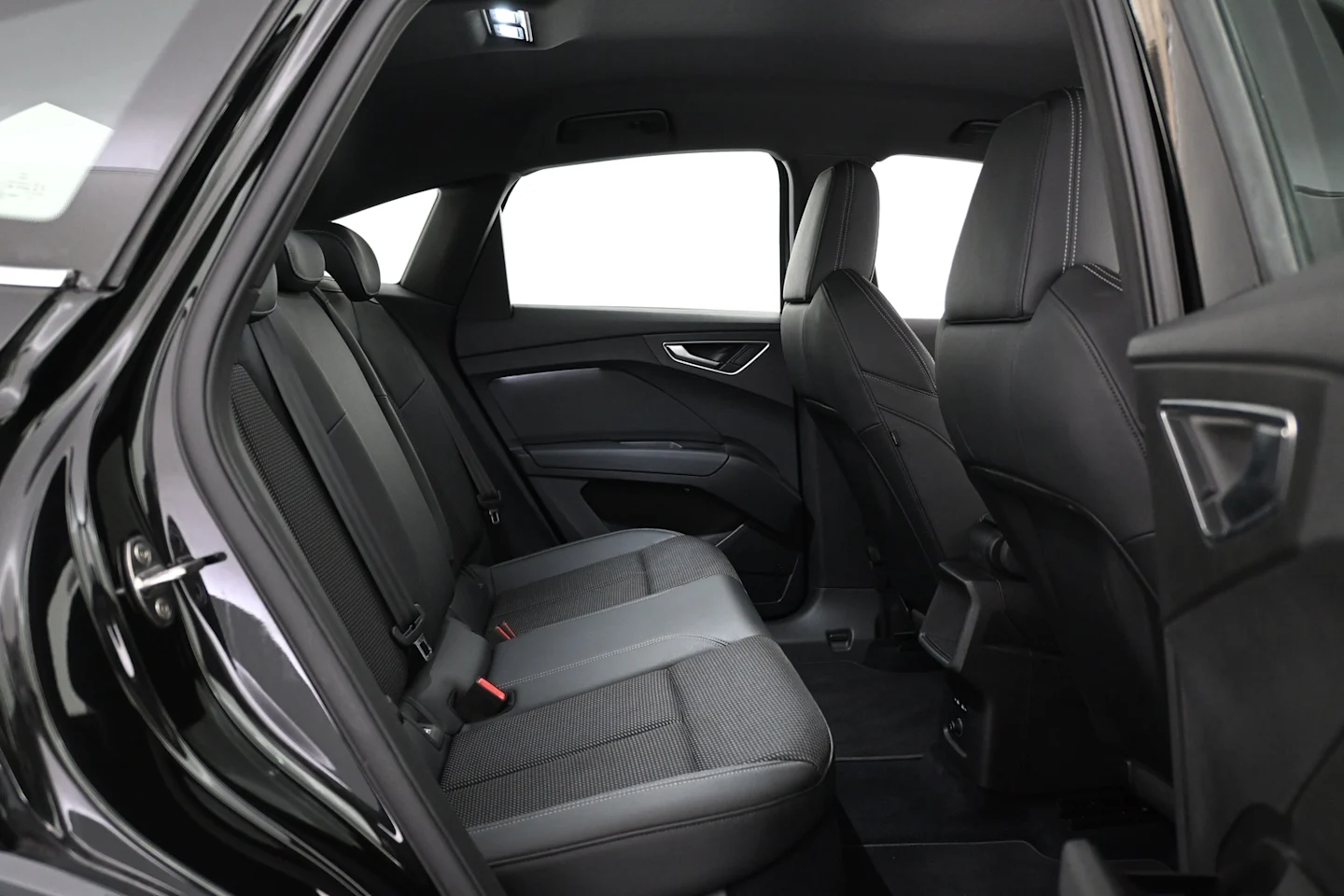 Car Image - 52hNazptXPqKBTUrrDbVhP