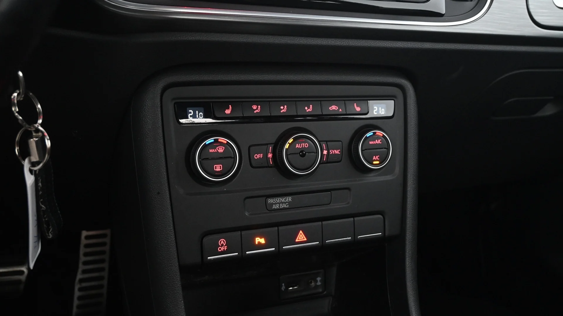 Car Image - 7fKR6ConVgST3CKoo95Ple
