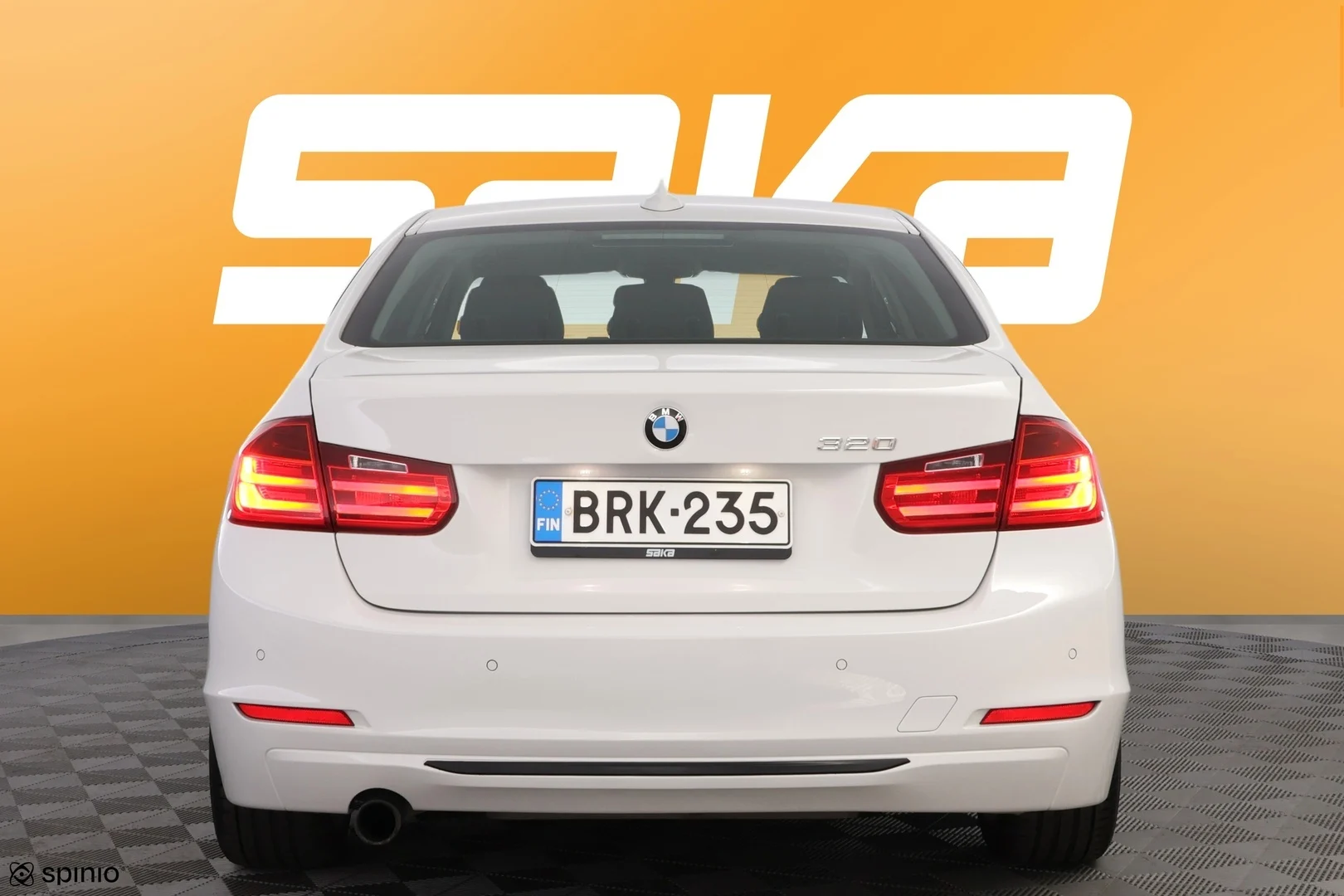 Car Image - 18Pw77XRT5QOLdeS0y6s7X