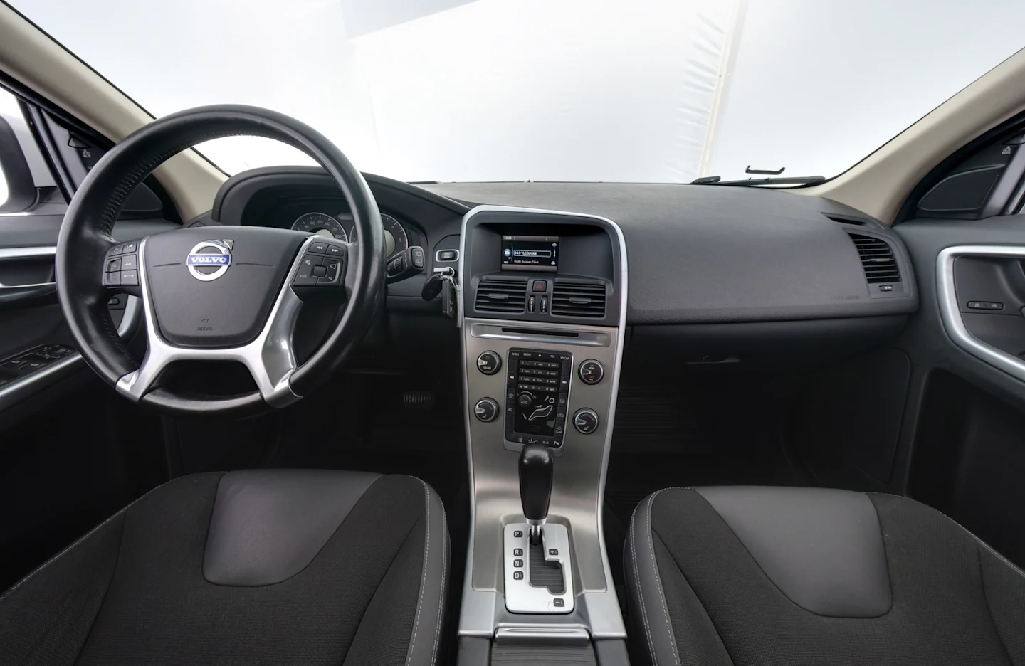 Car Image - sjExv0jxseicr3U6eN9uZ