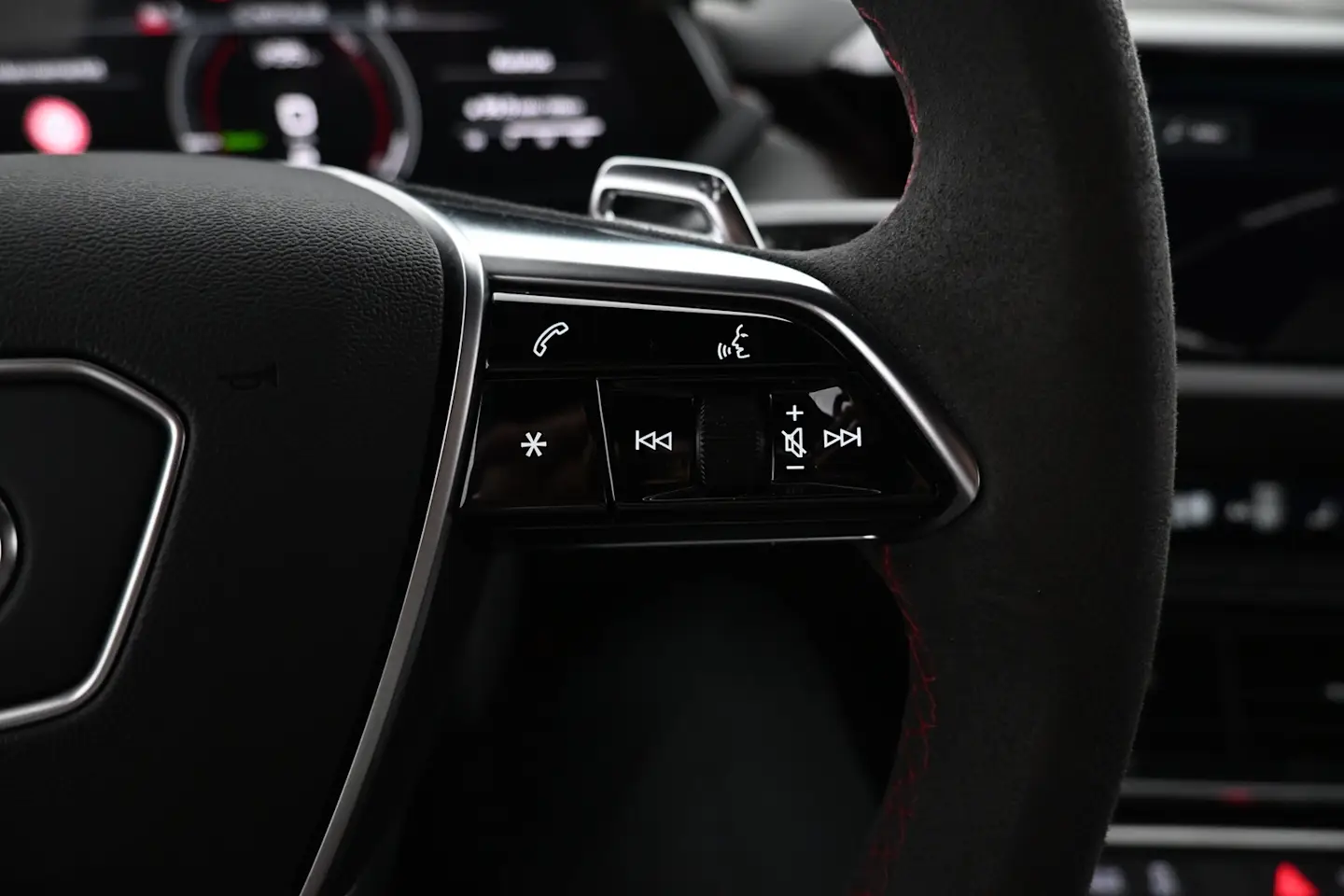 Car Image - vMeJ1yA2cWj3LTRYmD4cF
