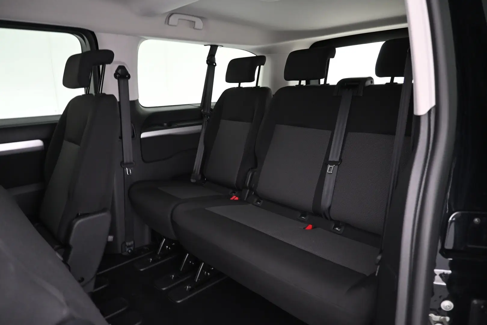 Car Image - 4EbNjsYa0u3fIhQxfy3PPi