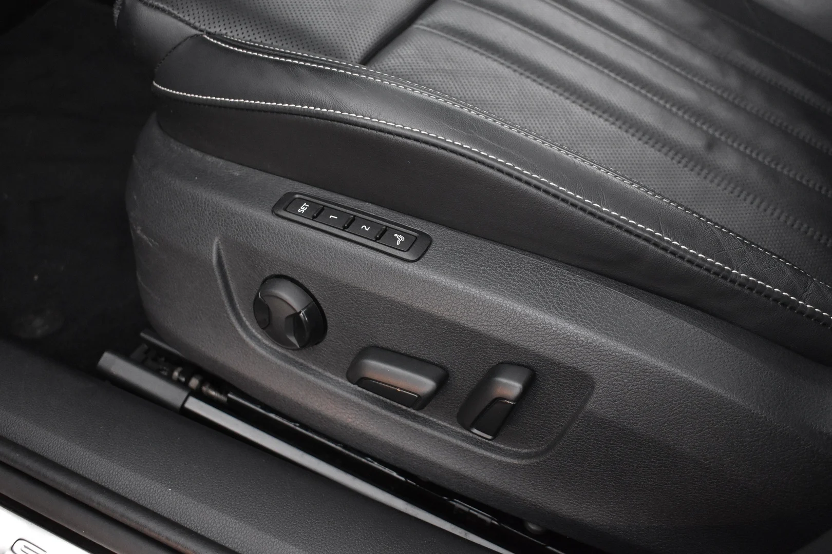 Car Image - 7CEwffoDRtcnlLTS1xLhfl