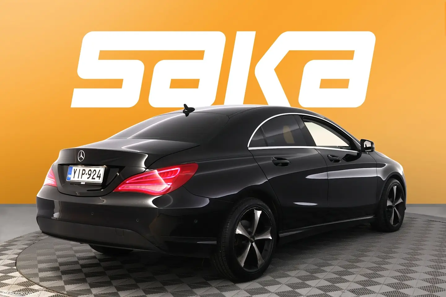 Car Image - 1DB176wg28Jr9Jg69QGBKD