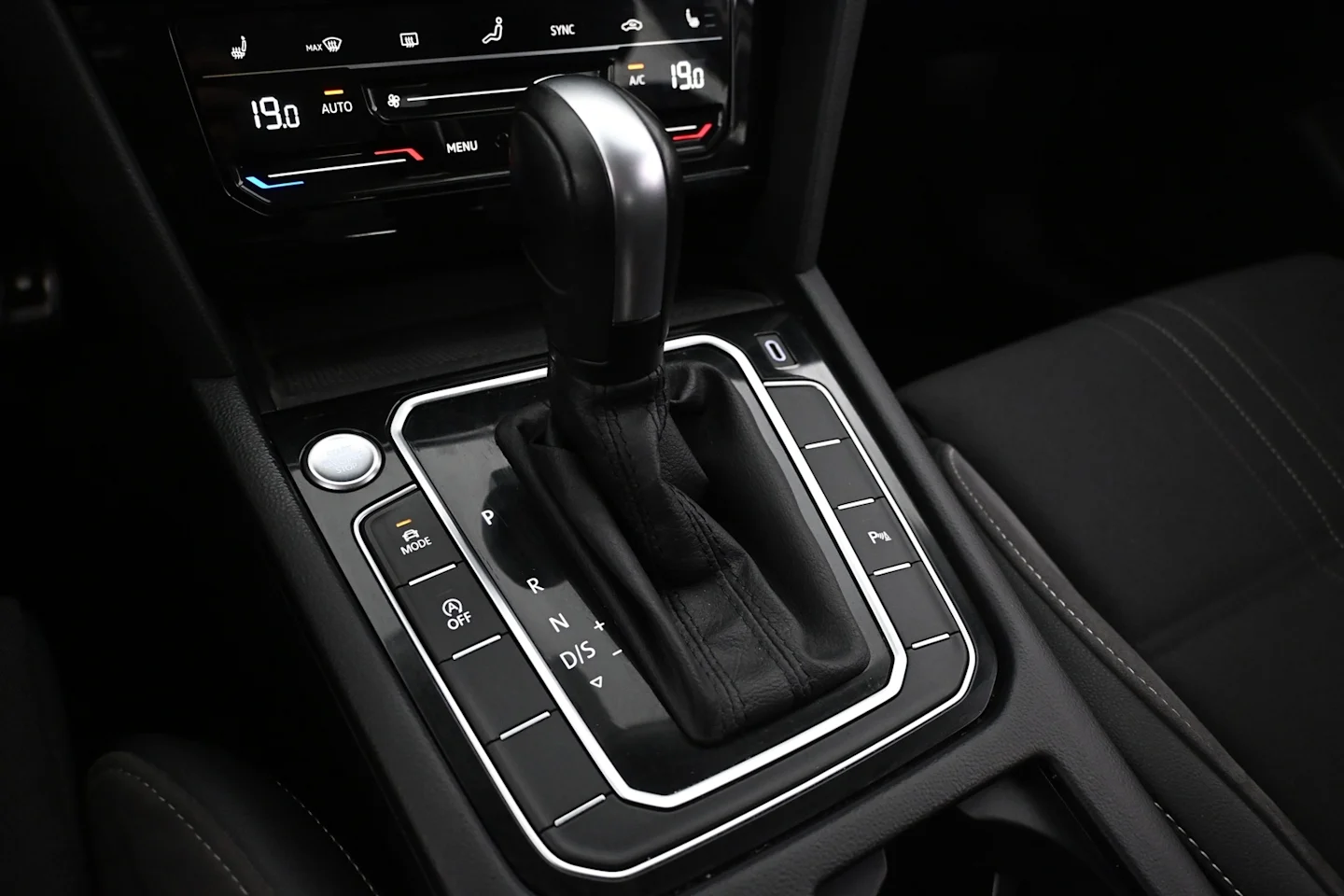 Car Image - 6z2dmXcwJ9YeGgDZWDyoEM