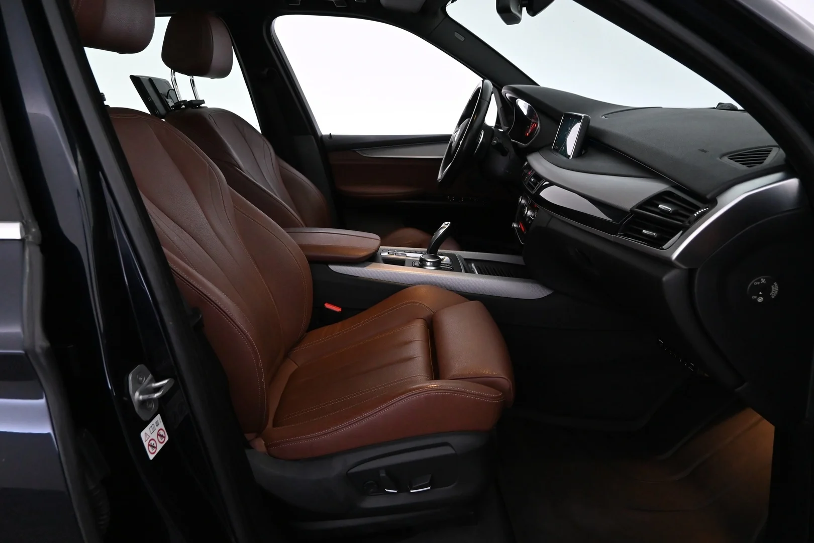 Car Image - 3IO6ahI4NaZ3SiA1YYXuq4