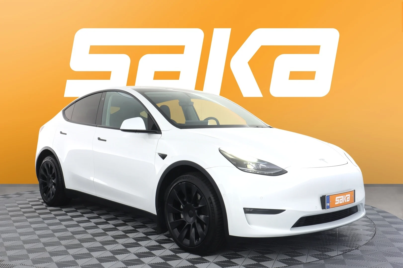 Car Image - 2iOOHCR2fNRnmUWcoJ4E7J