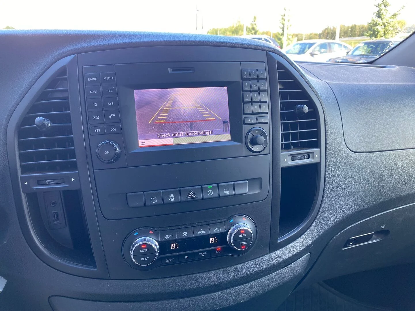 Car Image - 1KjBv4f6XkcDLjf1Ym99DZ