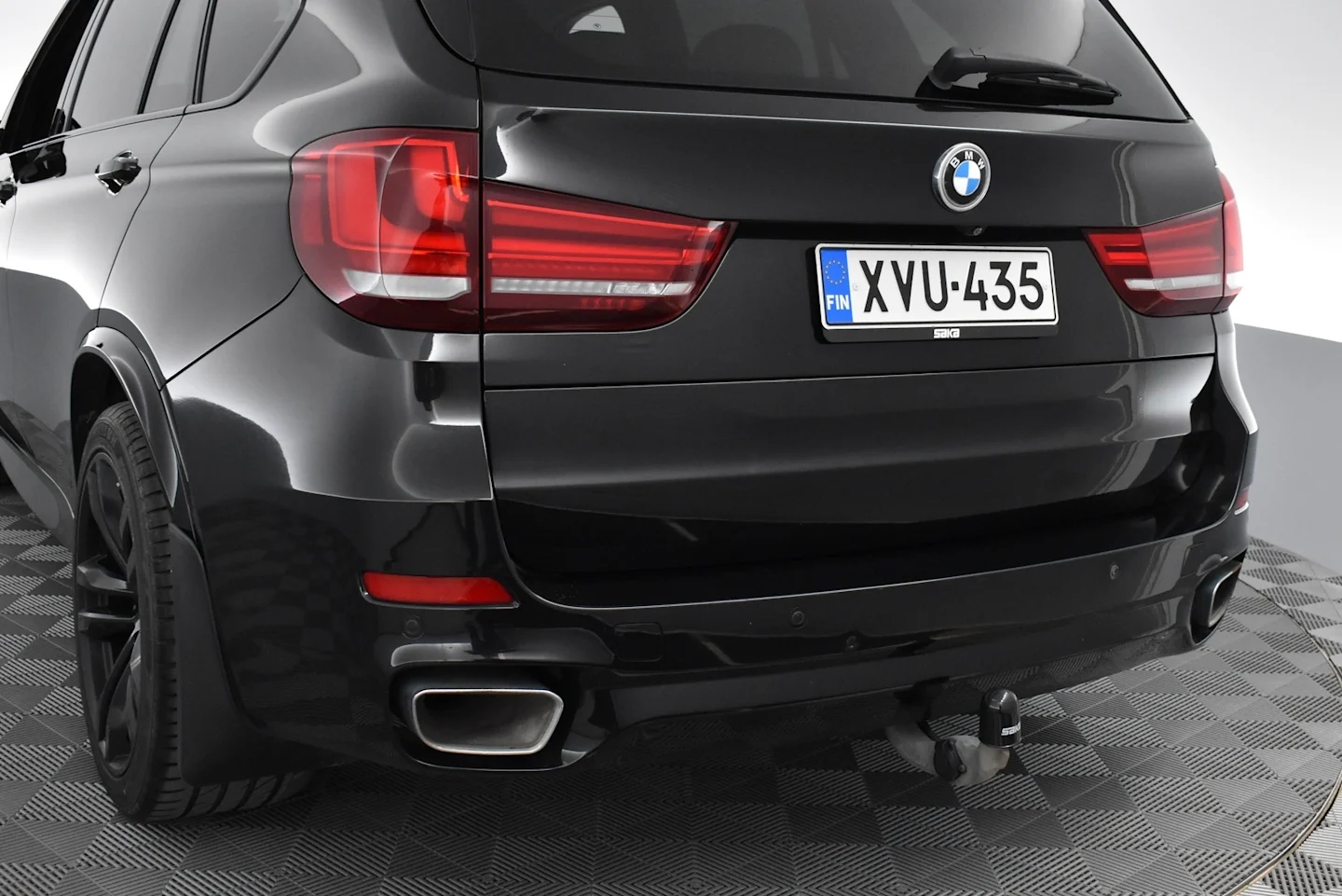 Car Image - 1Rrzv3BNPUTOUasM9SXhL5