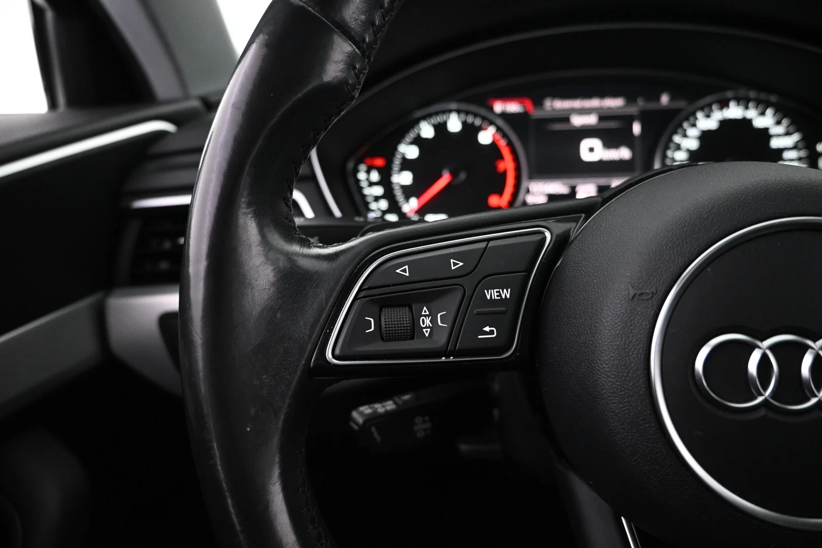 Car Image - 2Jcz7NfsbF37dwvrrnmKpz