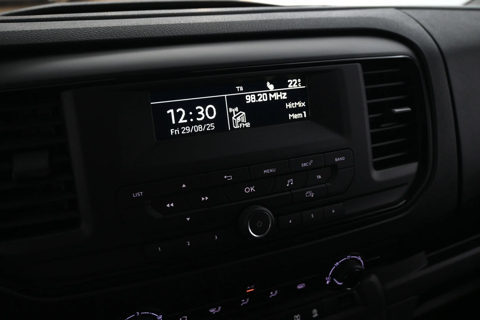 Car Image - cPWuGG2kYRXDJAqzdHsfv