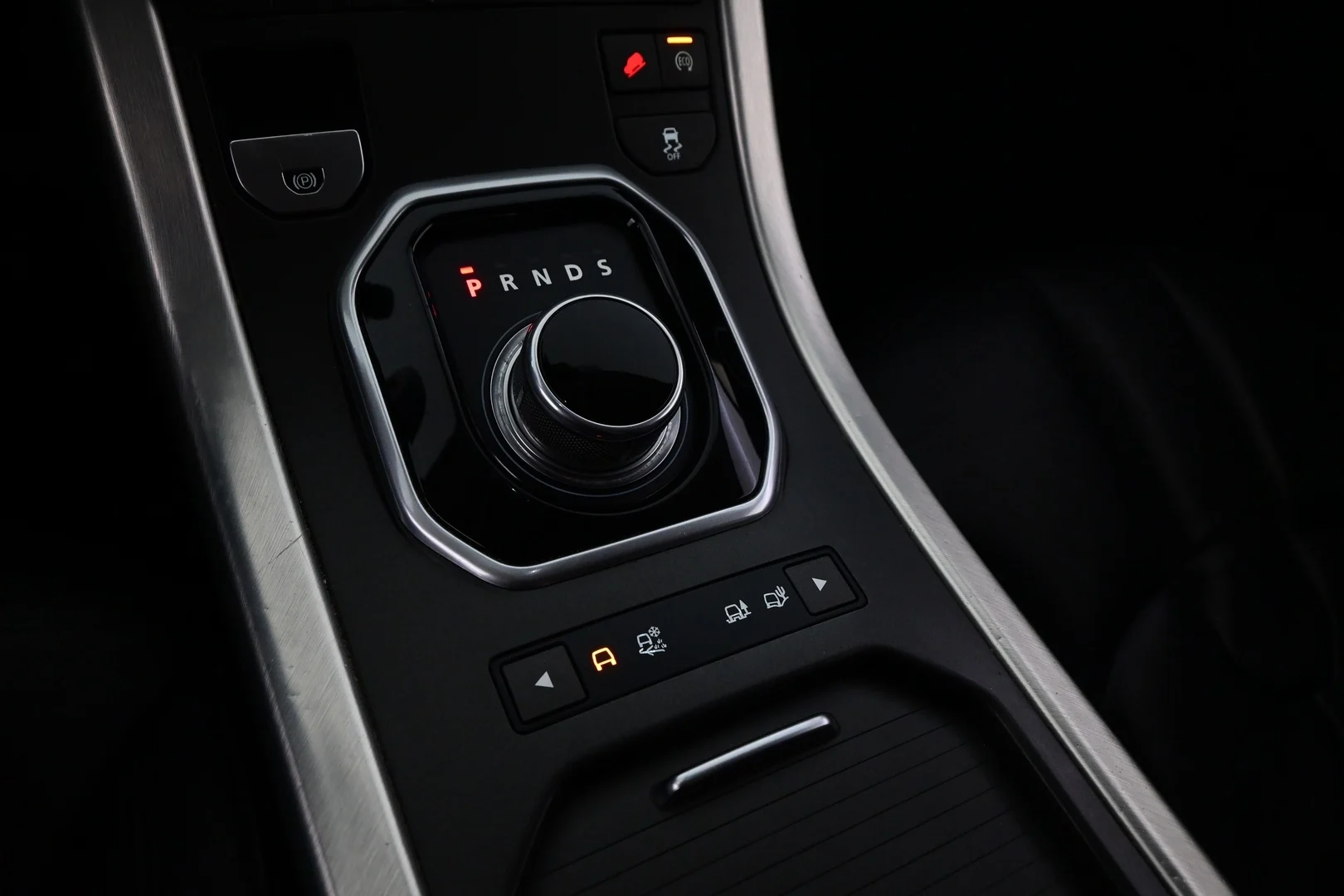 Car Image - 1mEab8oC9X64CwOmq8rwDN