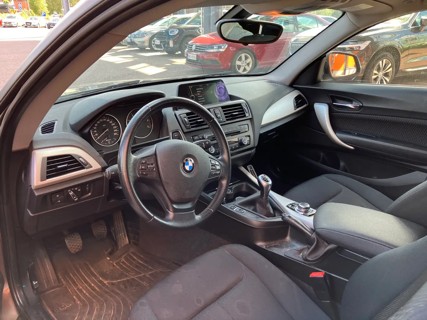 Car Image - 32qFBIEd9GA4Ijrslvq4Mk
