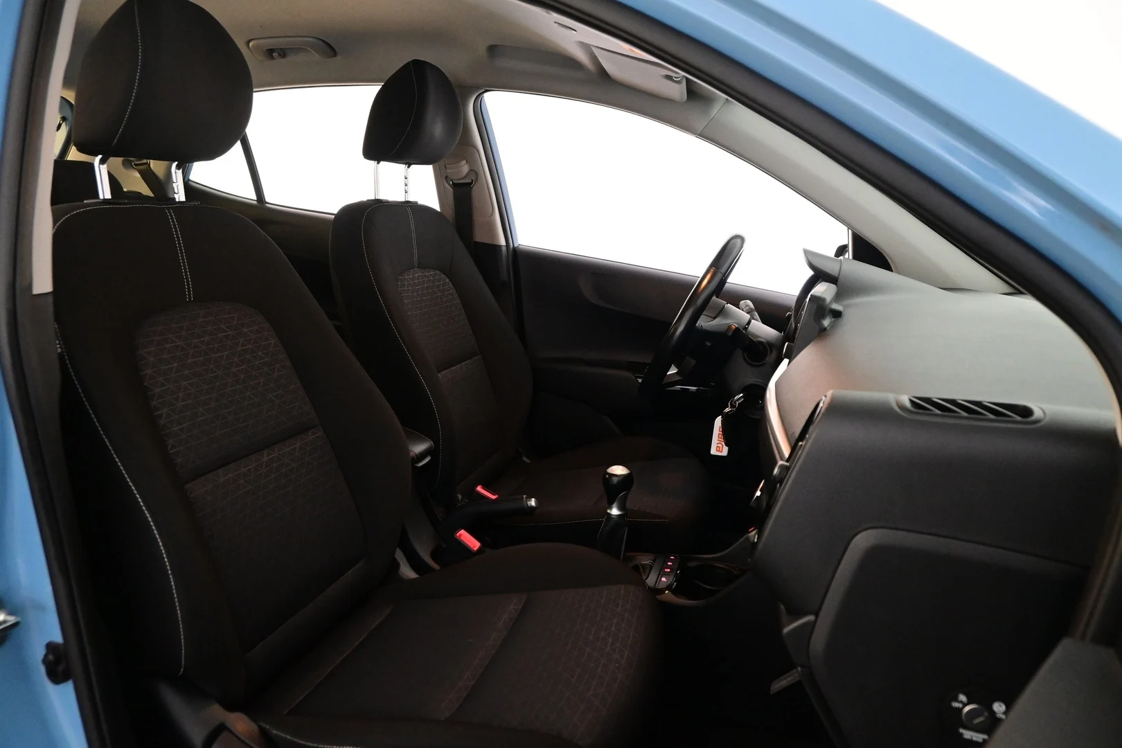 Car Image - 5z44gqfF7Jkyn2nGnHck6t