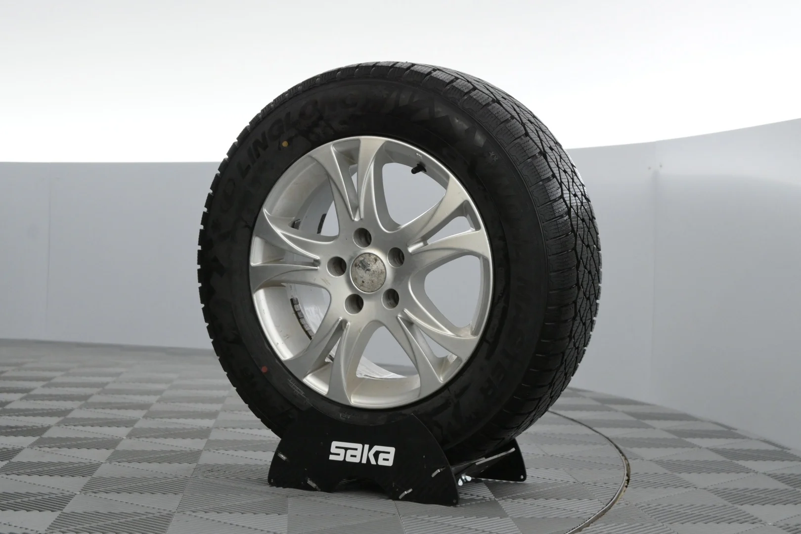 Car Image - 3sDqALfhaVZssf69HvBnPx